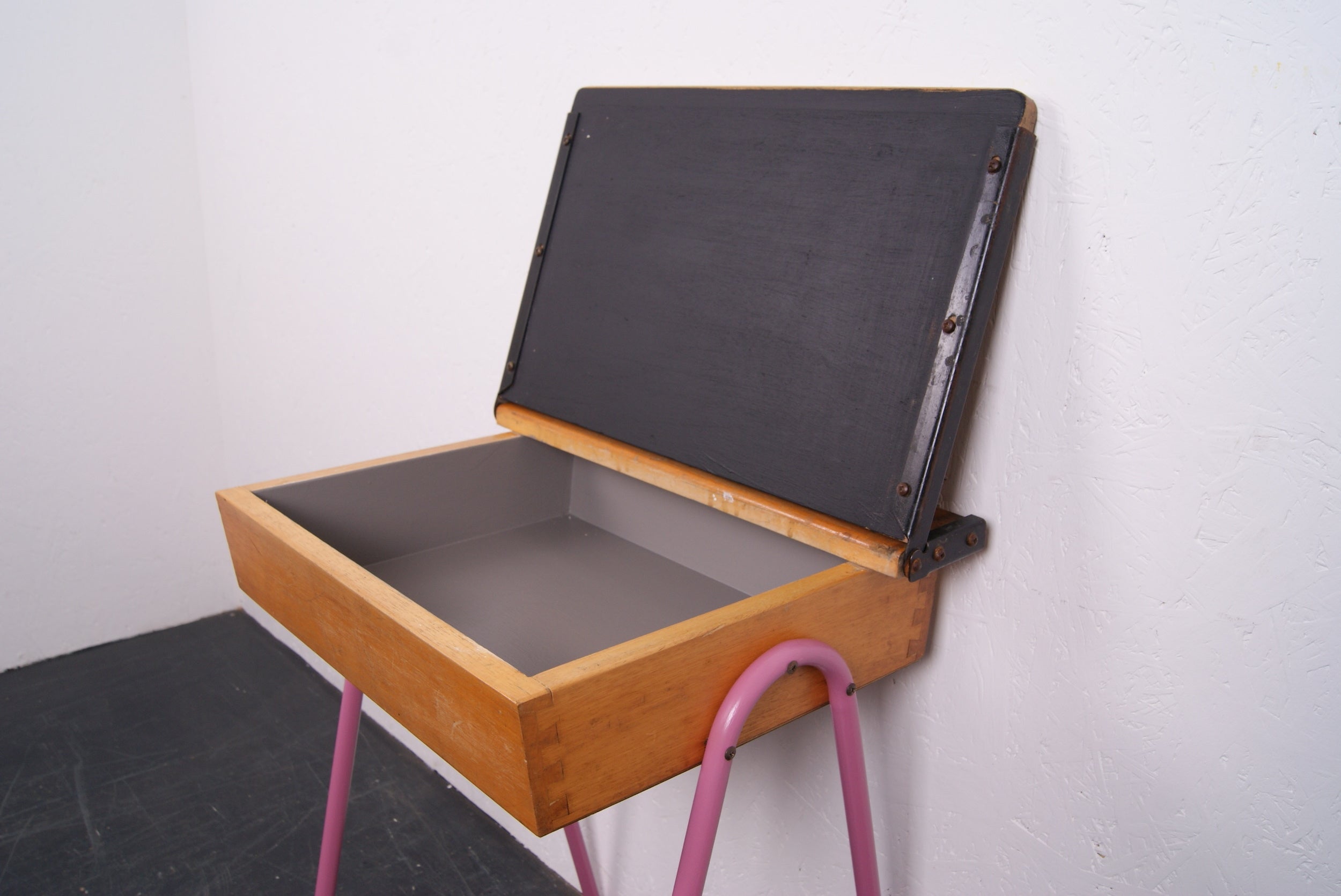 kids-customised-single-desk-5