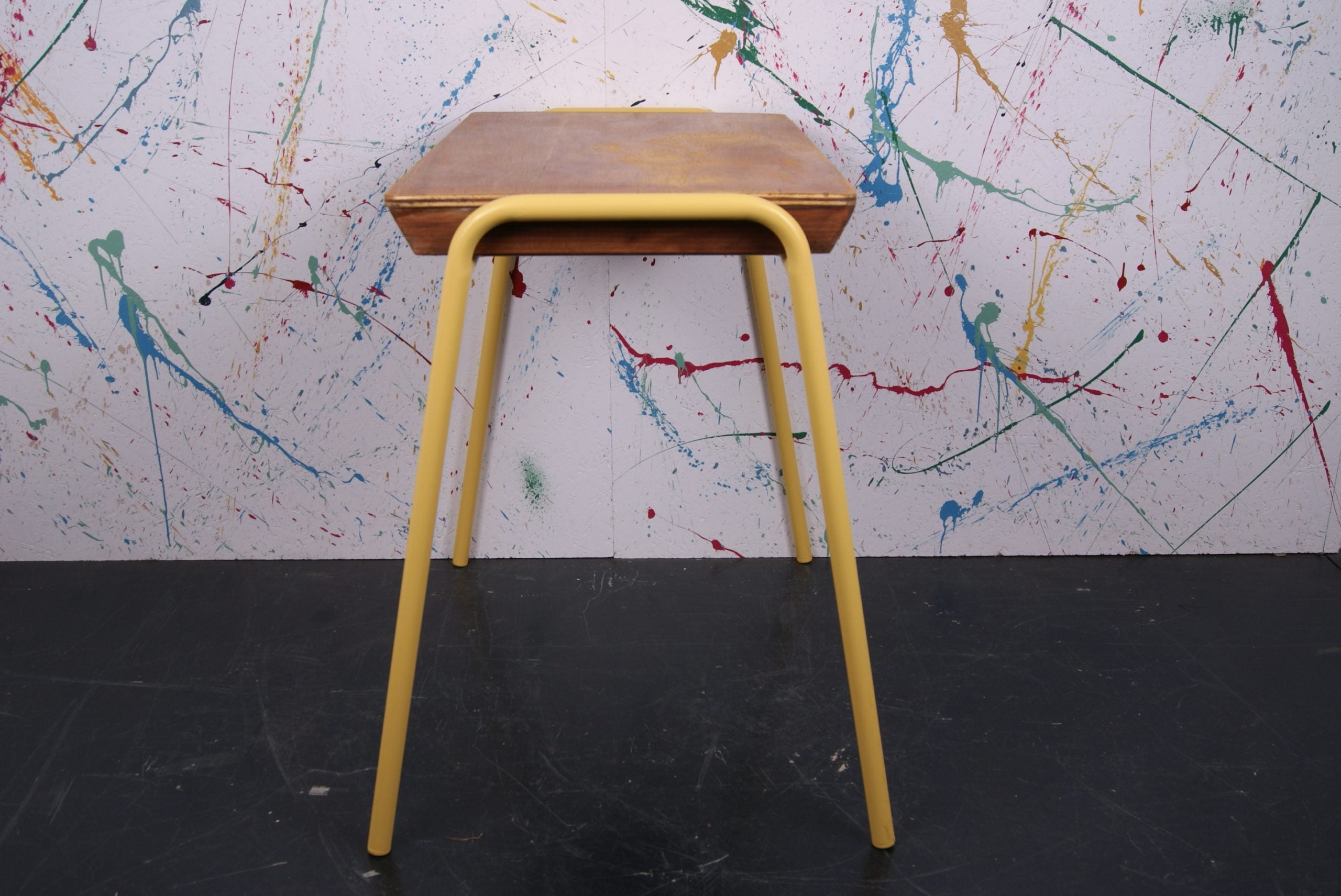 kids-customised-tubular-desk-7