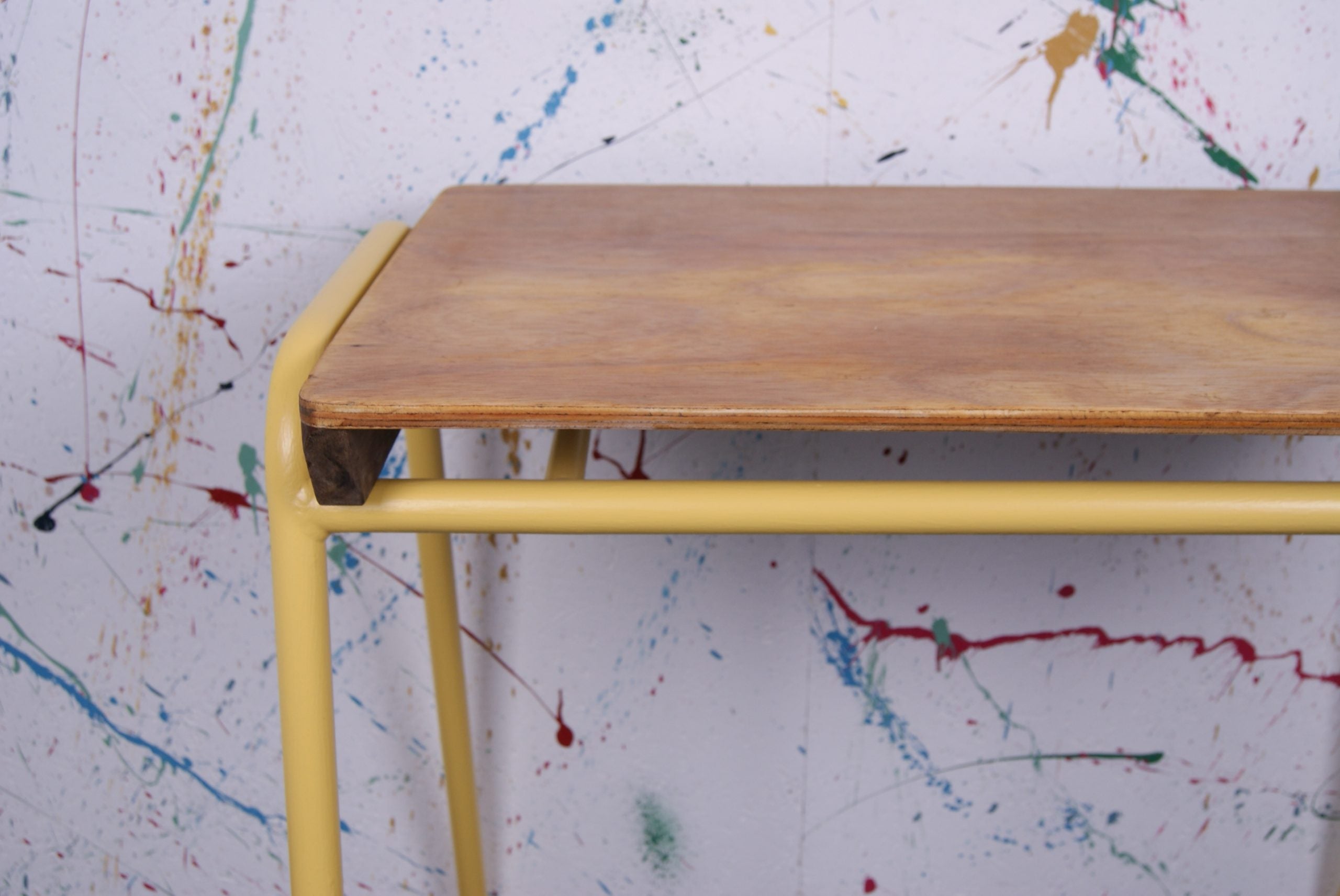 kids-customised-tubular-desk-8