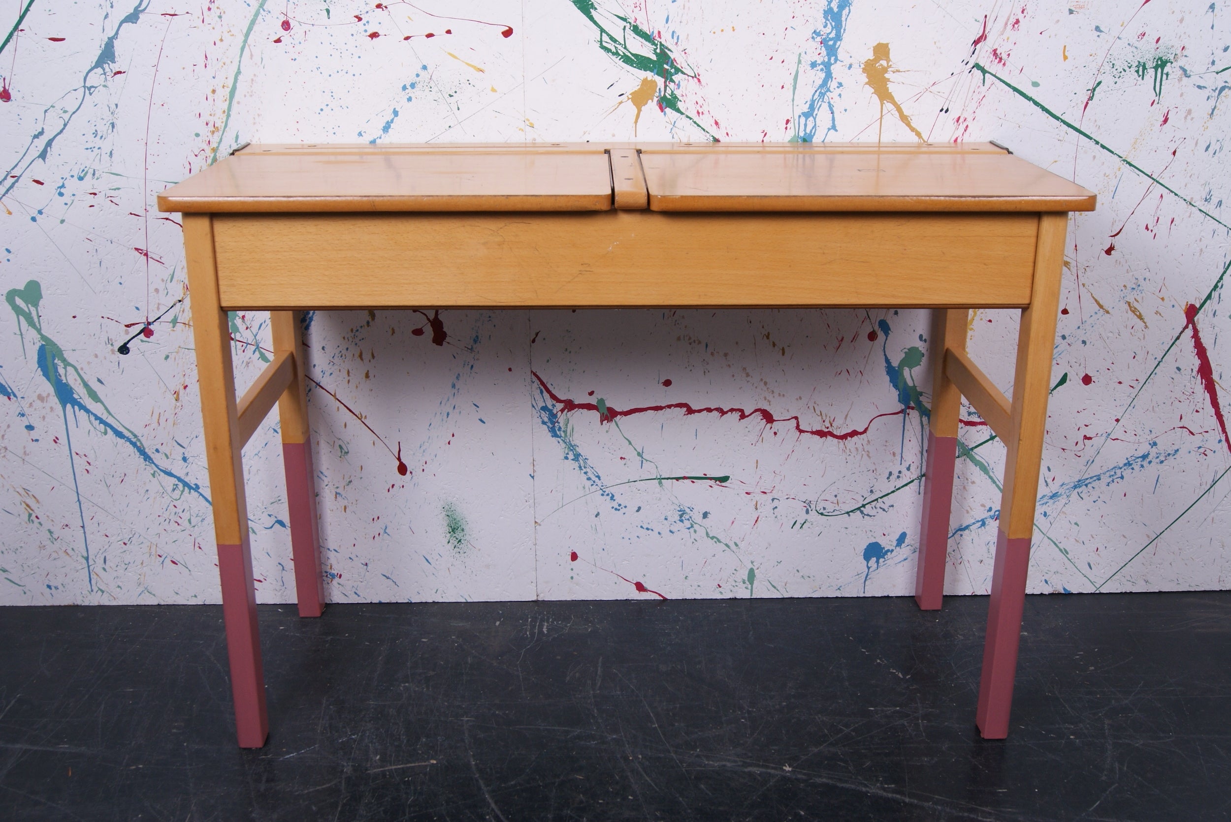 kids-customised-wooden-school-desk-1