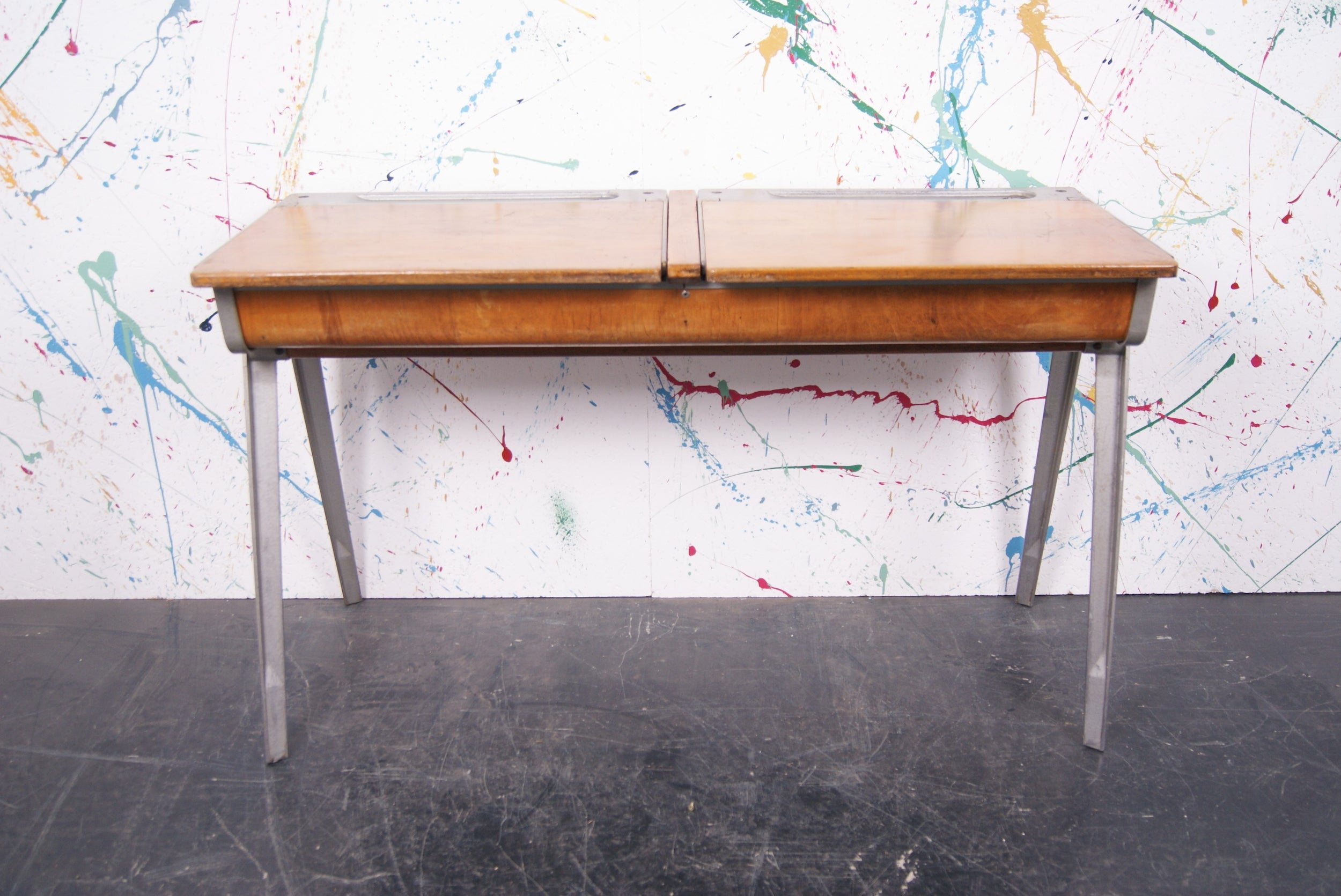 kids-double-esavian-compass-desk-1