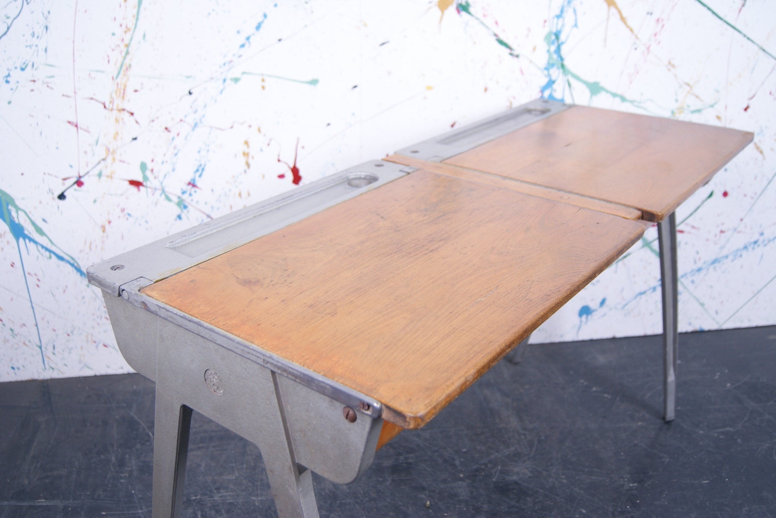kids-double-esavian-compass-desk-4