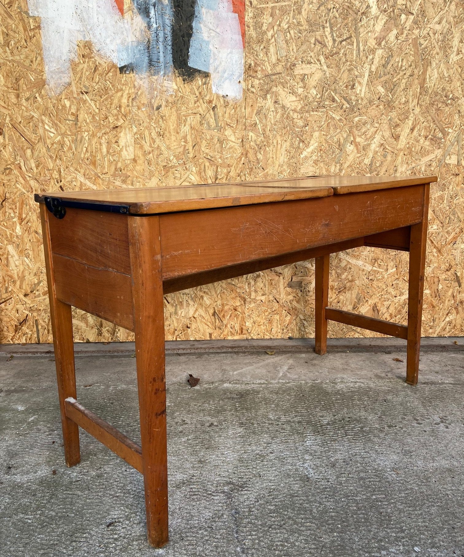 kids-double-lift-up-lid-desk-3