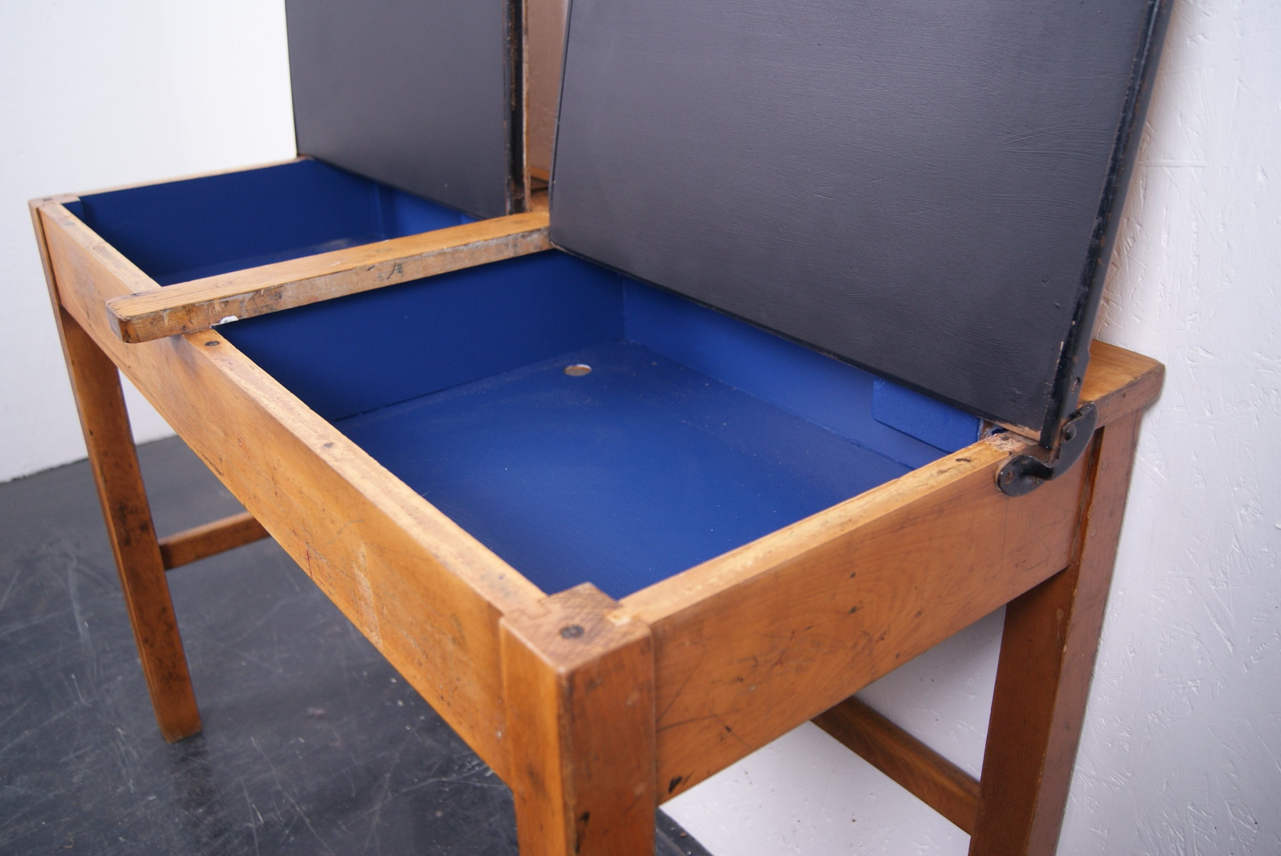 kids-double-school-desk-3