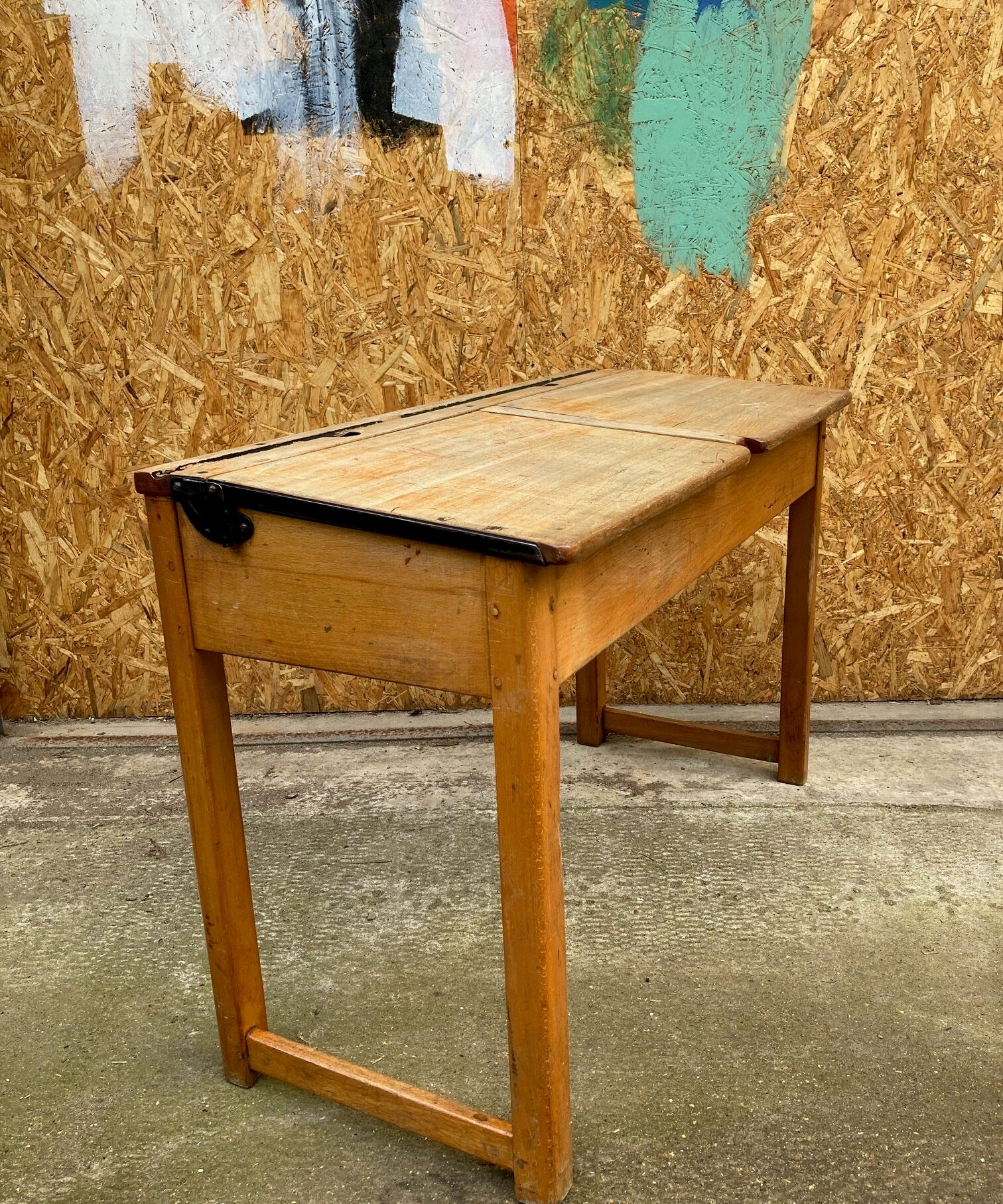 kids-double-sloped-school-desks-5