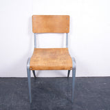 kids-esavian-chair-1
