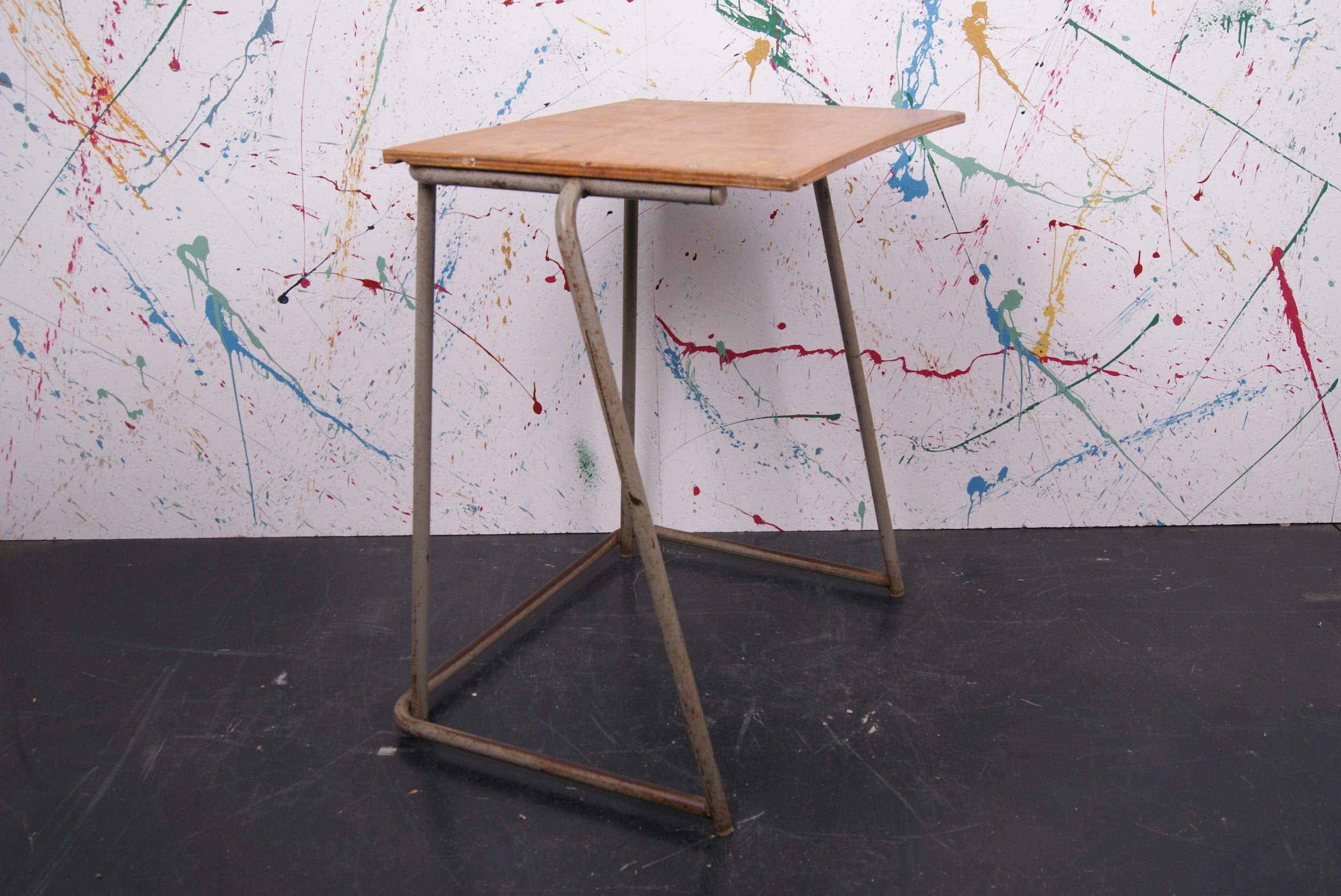 kids-exam-desk-2