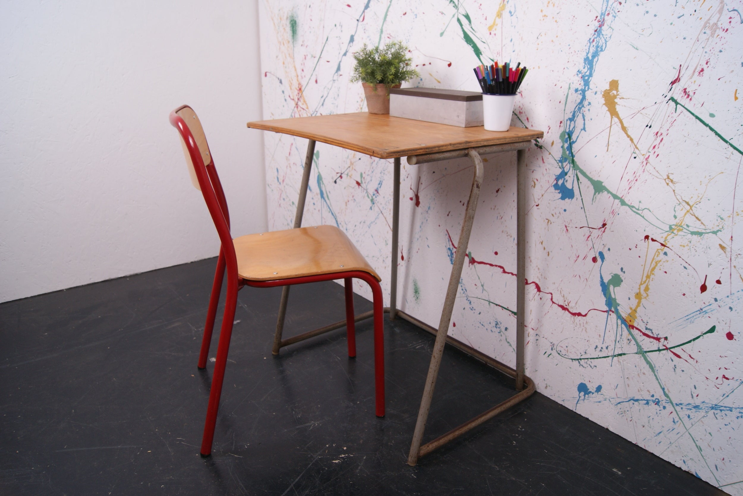 kids-exam-desk-7