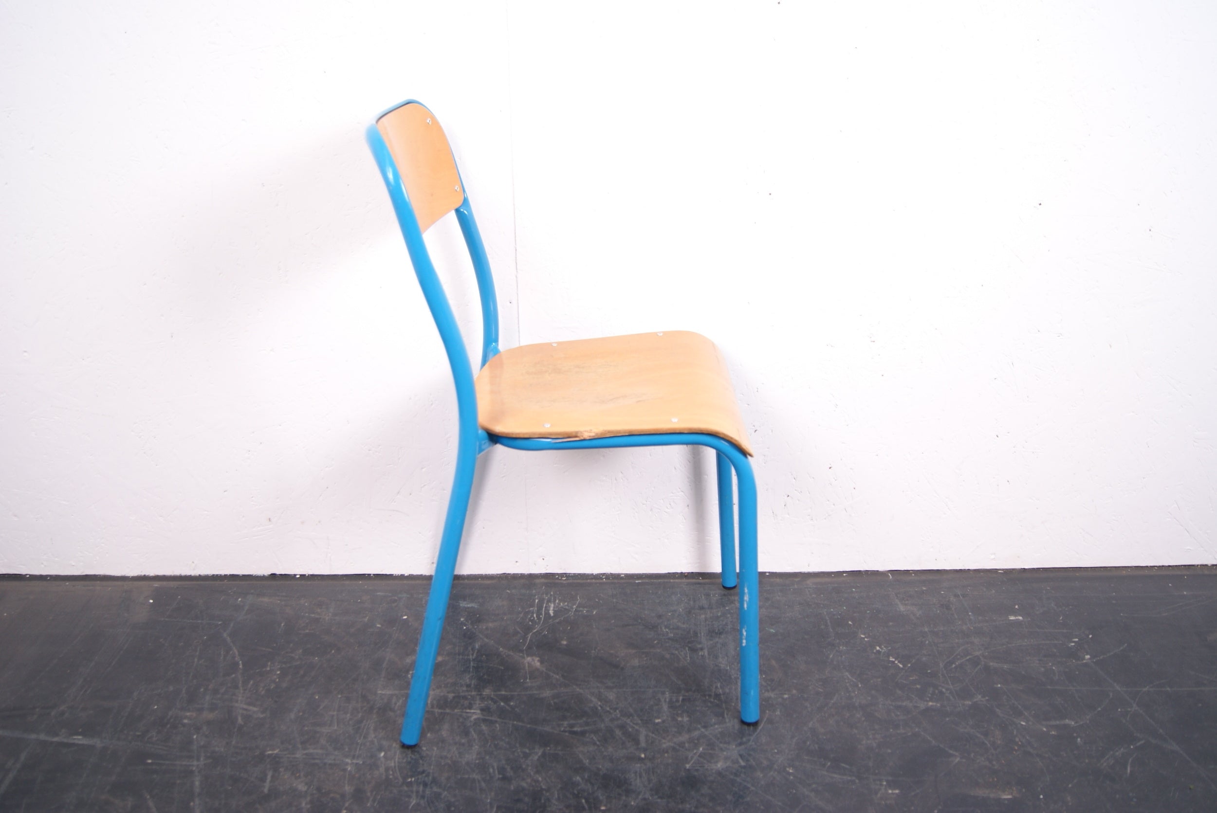 kids-french-turquoise-chair-2
