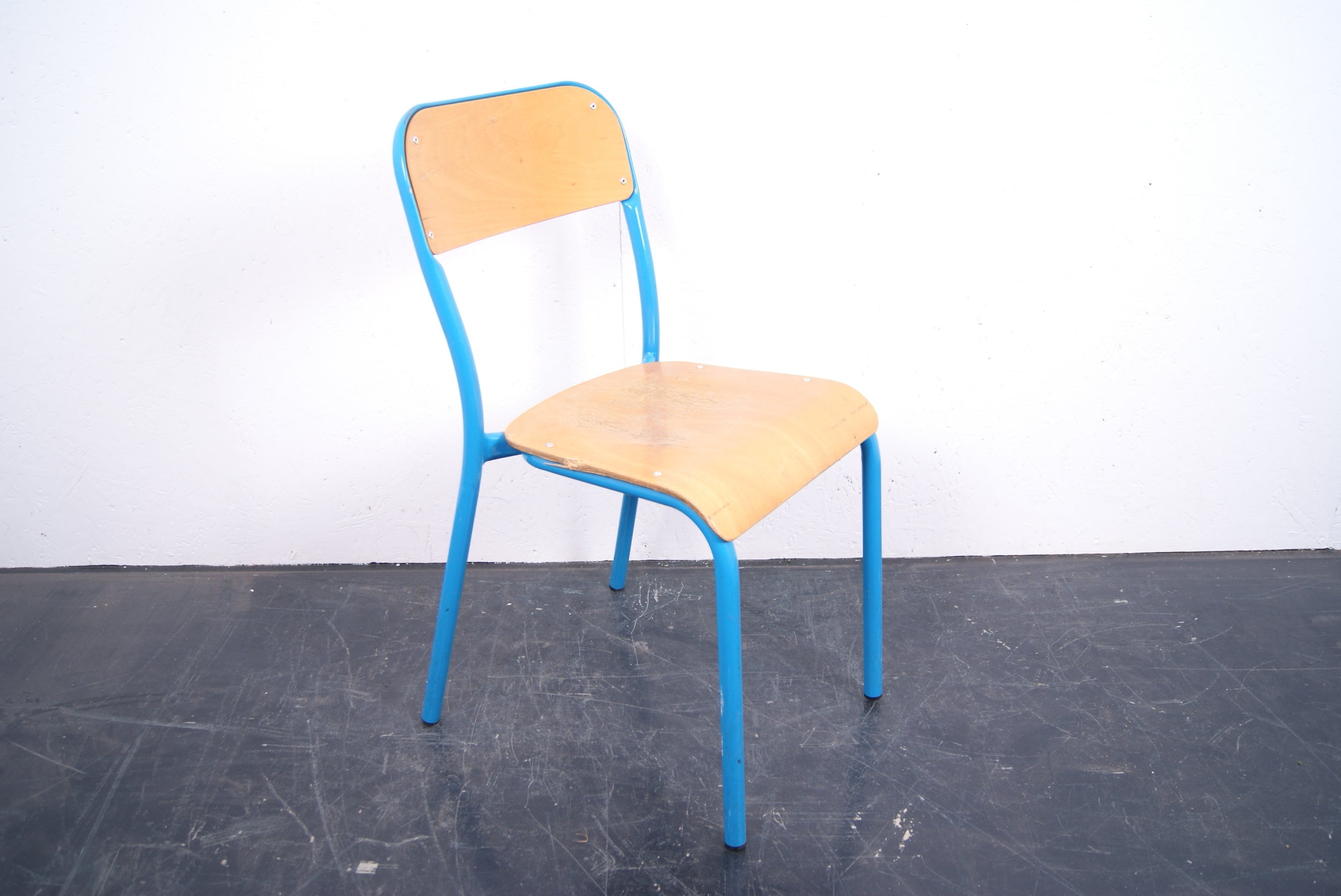 kids-french-turquoise-chair-3