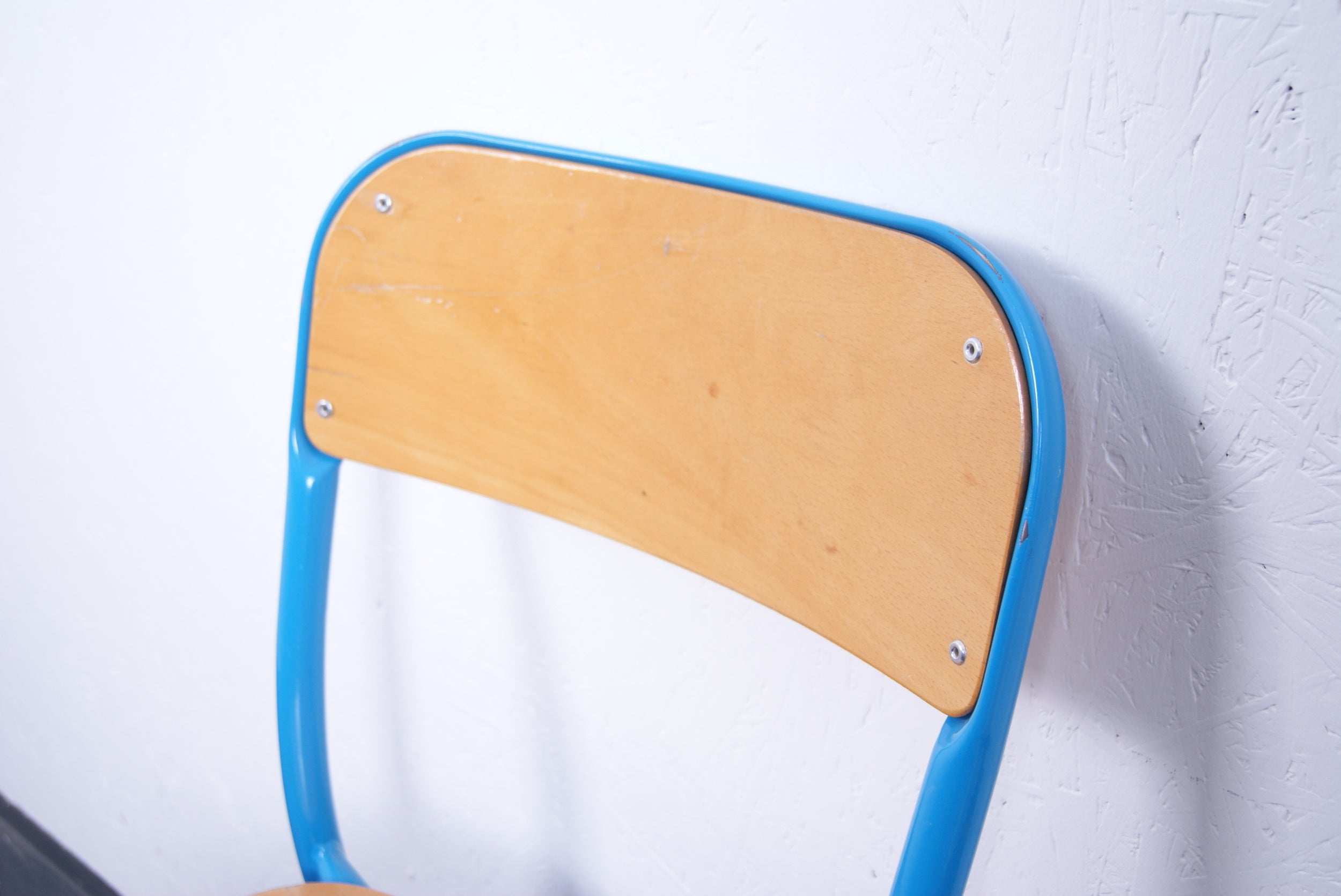 kids-french-turquoise-chair-4