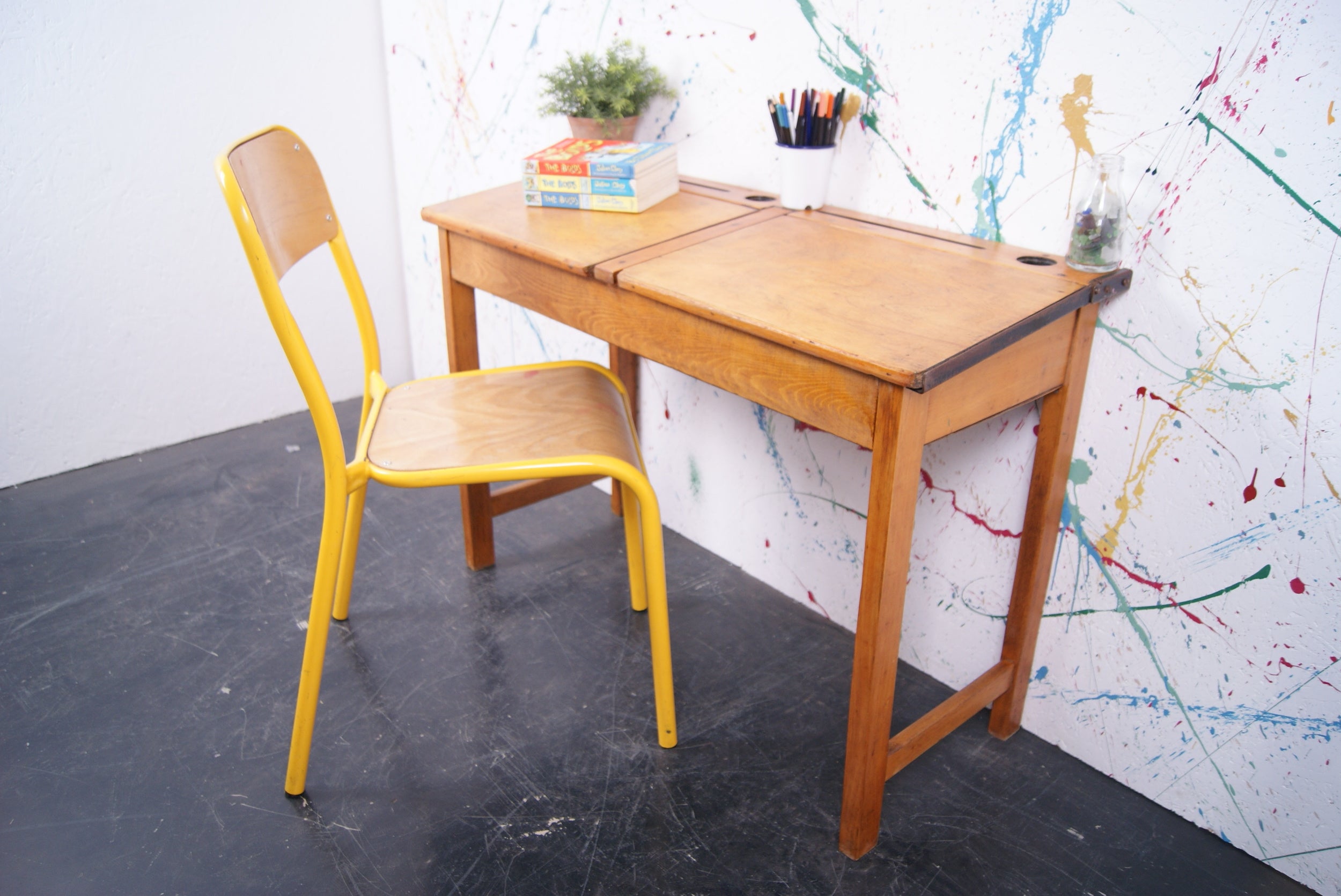 kids-lift-up-lid-desk-7.