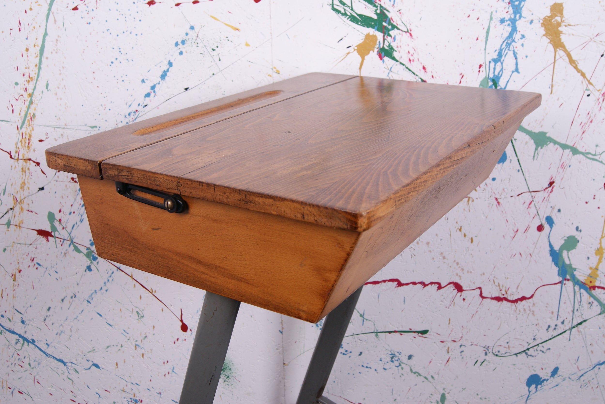 kids-metal-legged-single-desk-4.