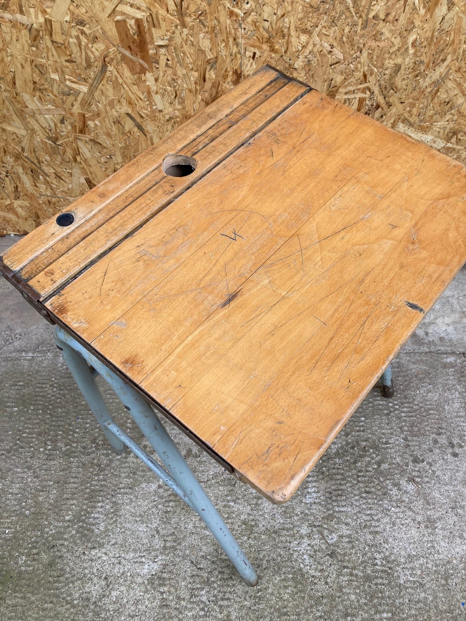 kids-metal-single-lift-up-lid-desk-6jpg