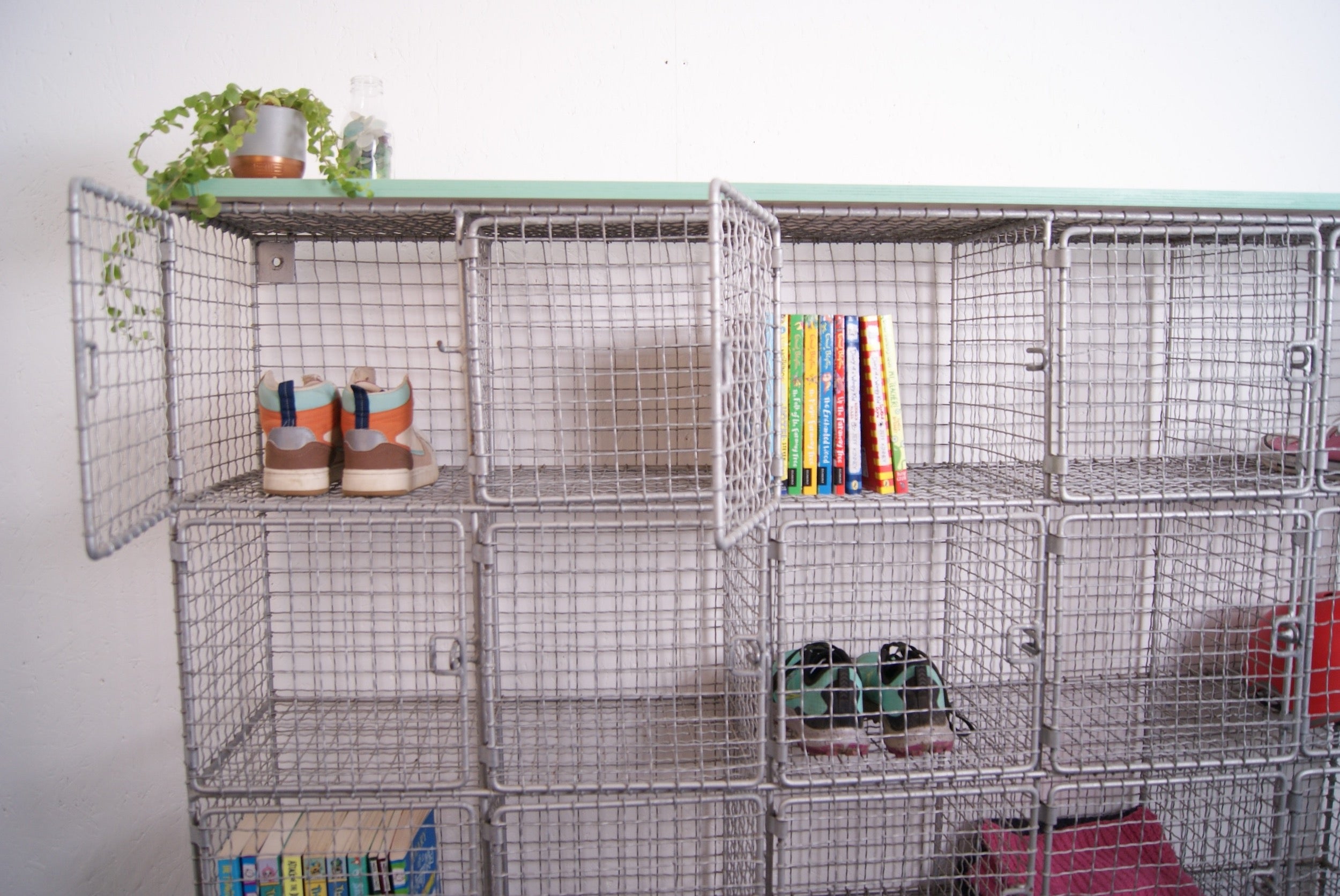 kids-metal-storage-locker-1