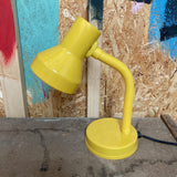 kids-retro-yellow-lamp-1