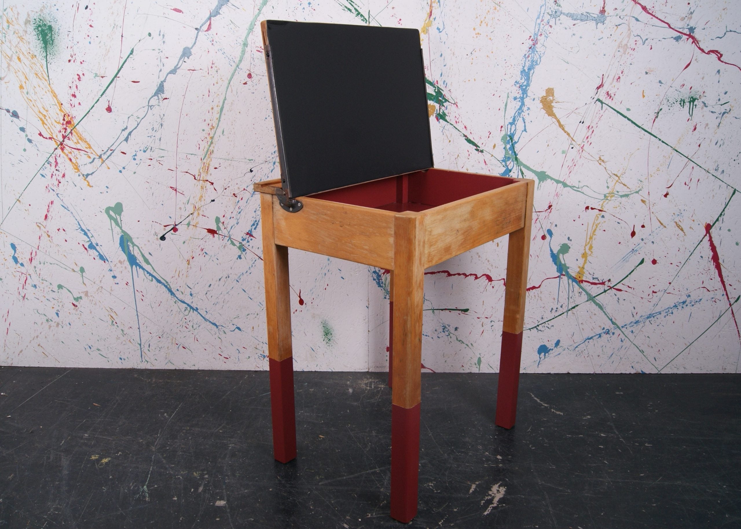 kids-single-school-desk-eating-room-red-3