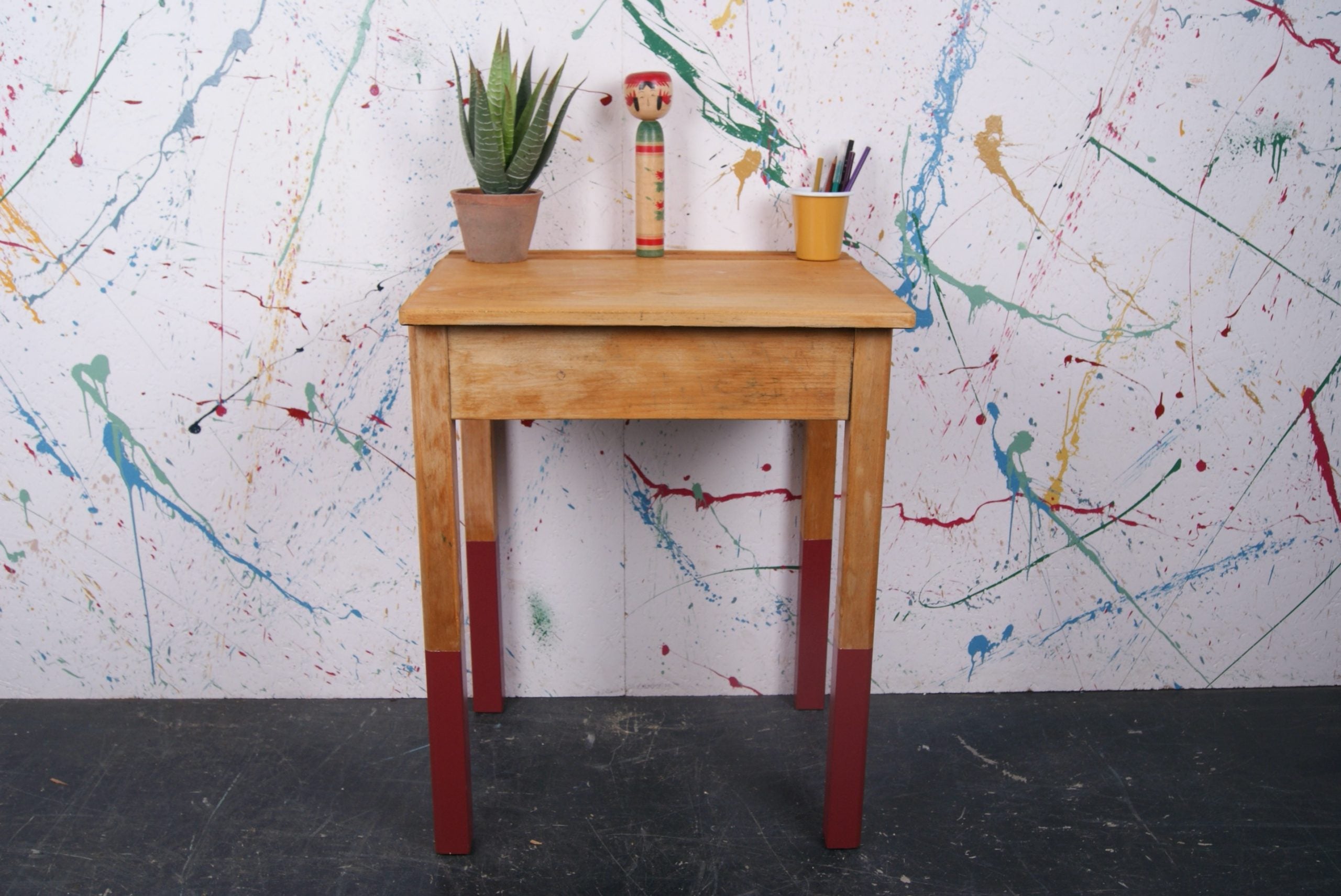 kids-single-school-desk-eating-room-red-5