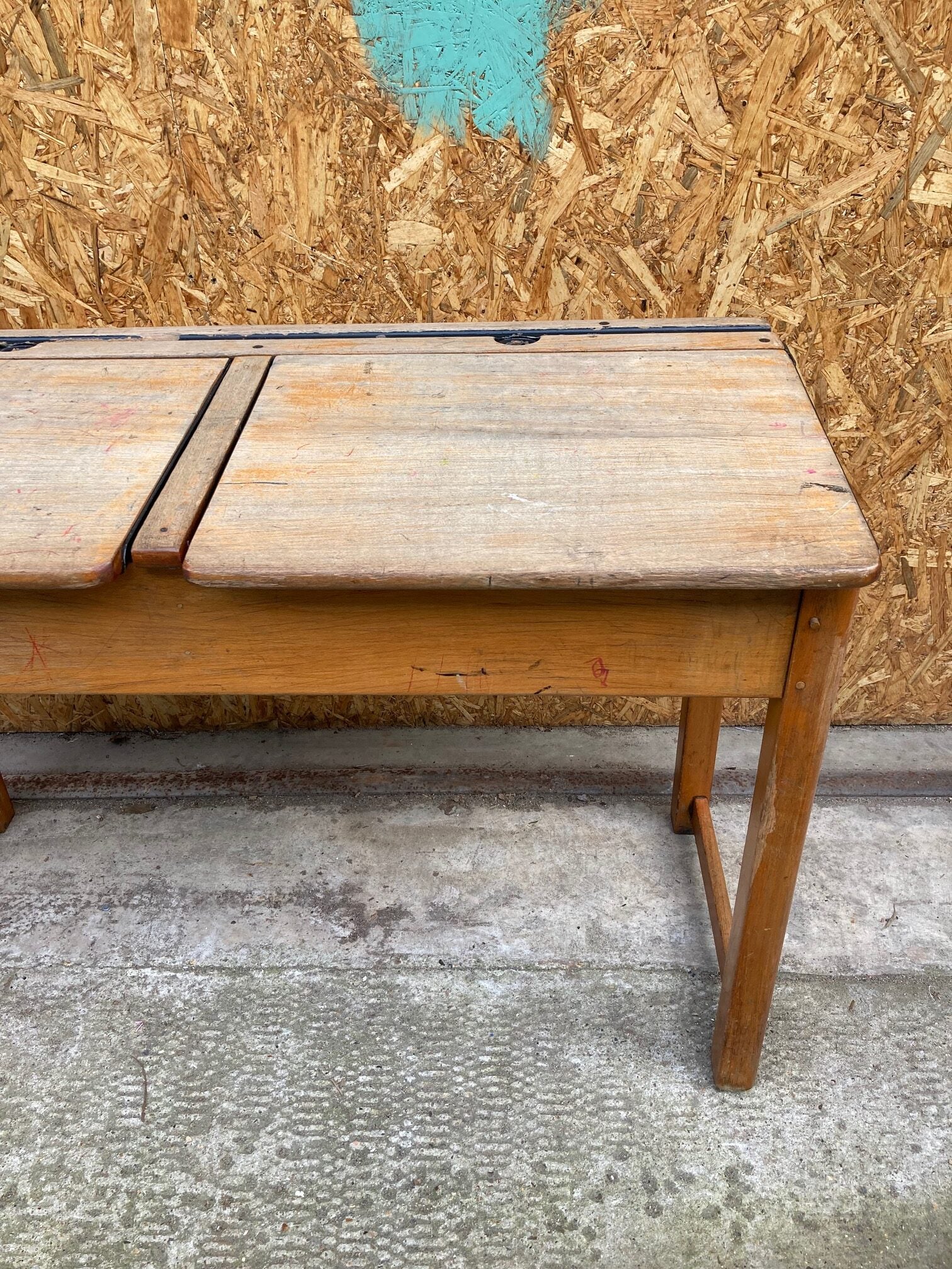 kids-sloped-double-school-desks-2