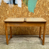 kids-sloped-school-desks-1