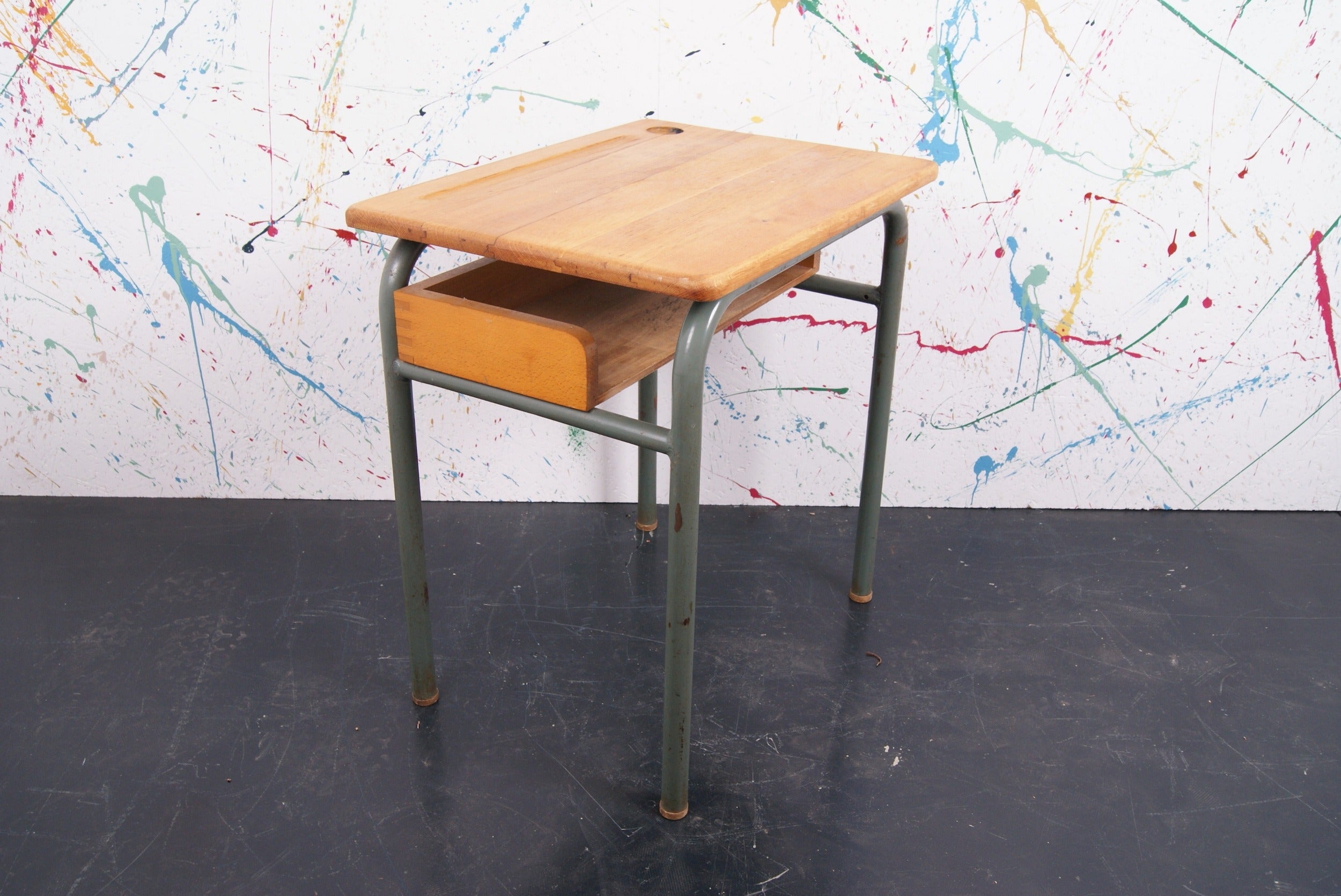kids-small-french-tubular-desk-2