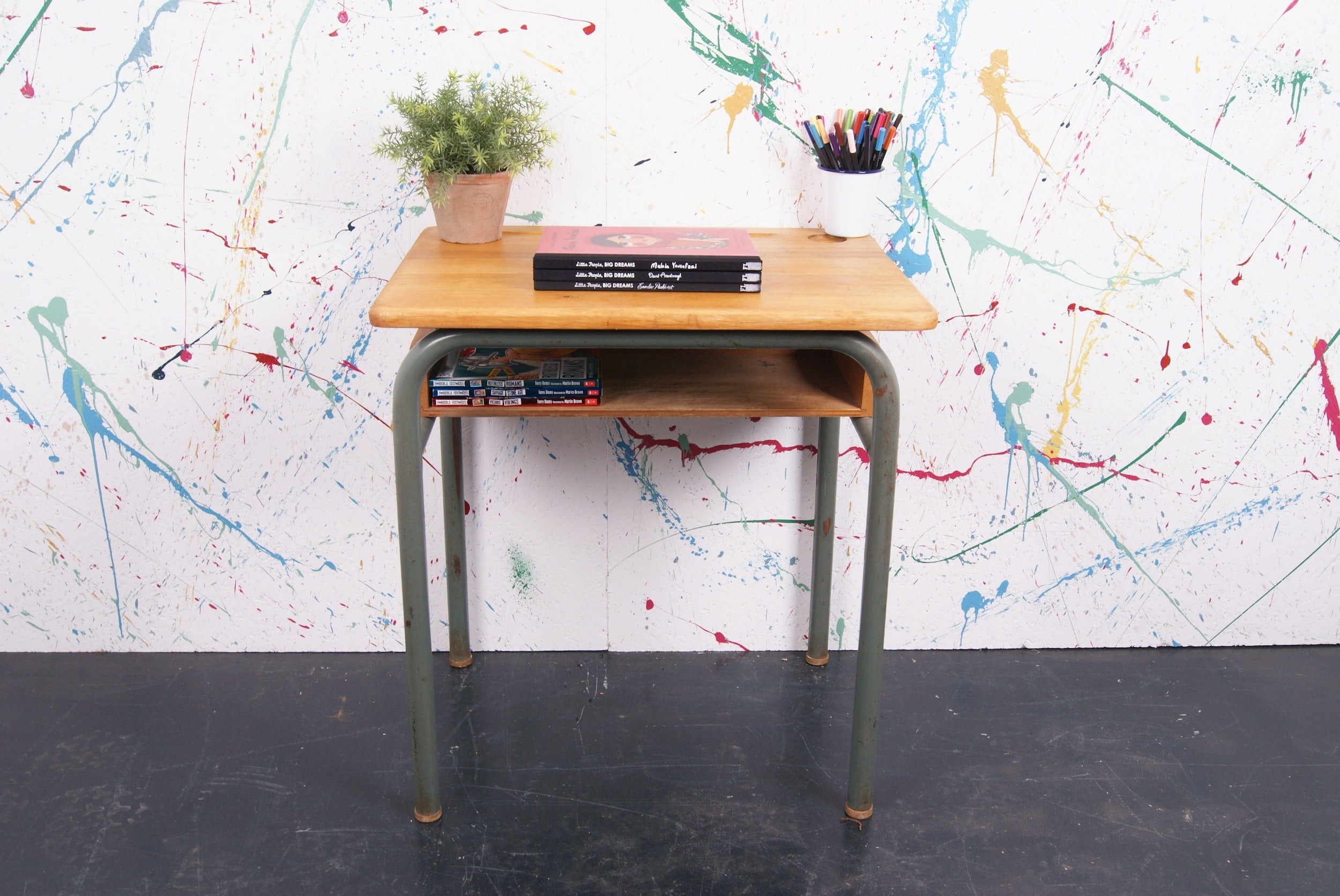 kids-small-french-tubular-desk-3