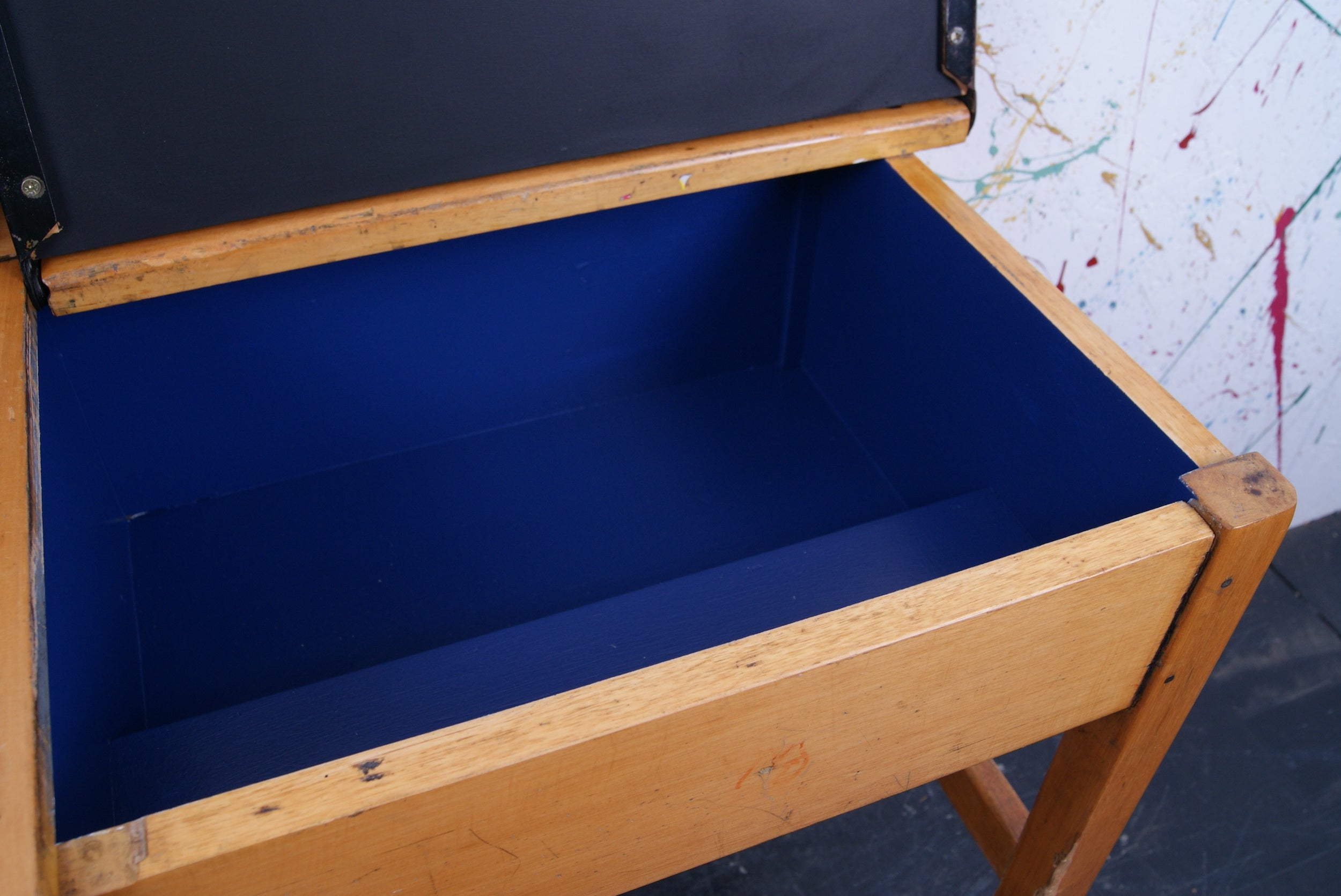 kids-stepped-double-desks-3