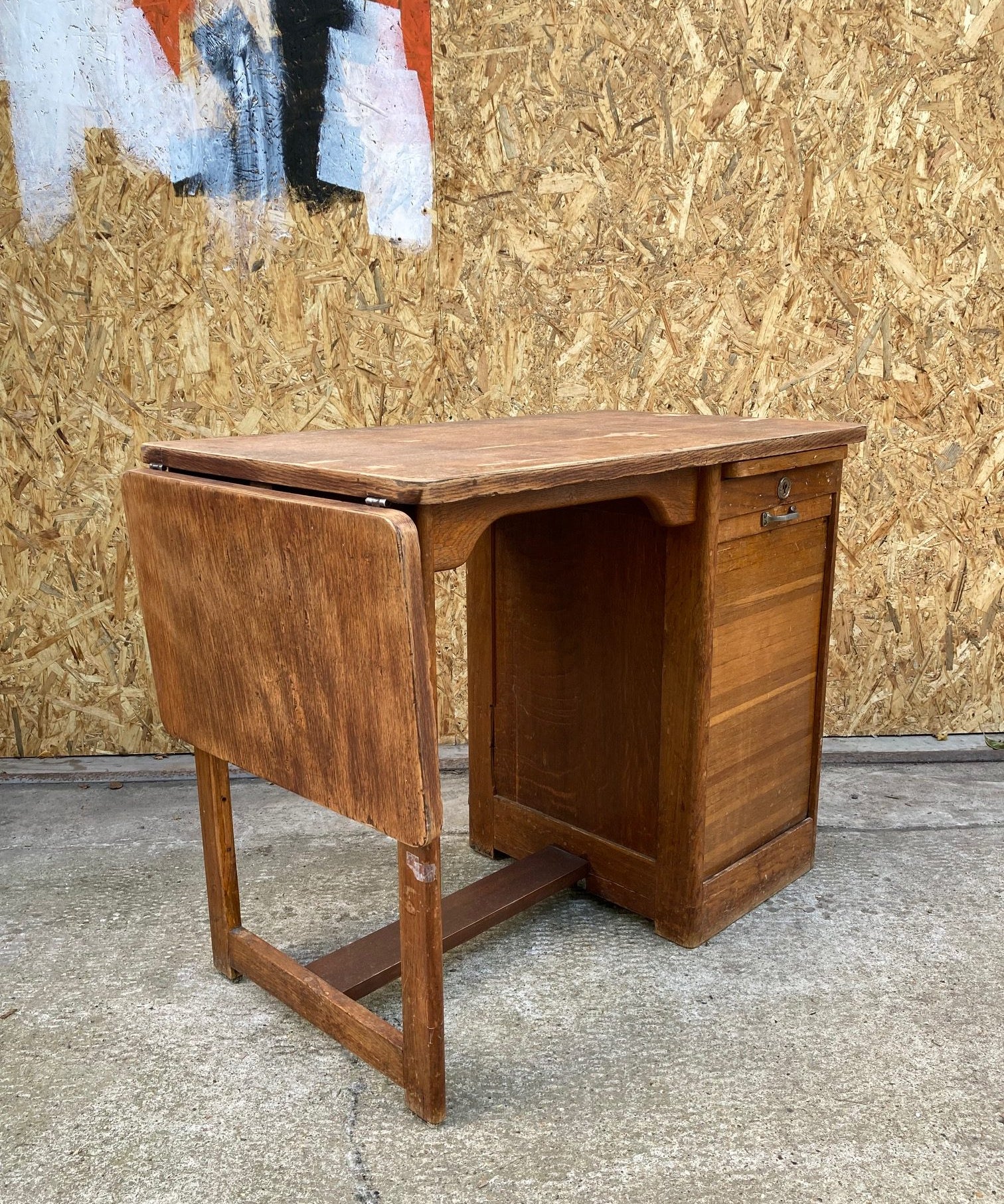 kids-tambour-fronted-desk-6