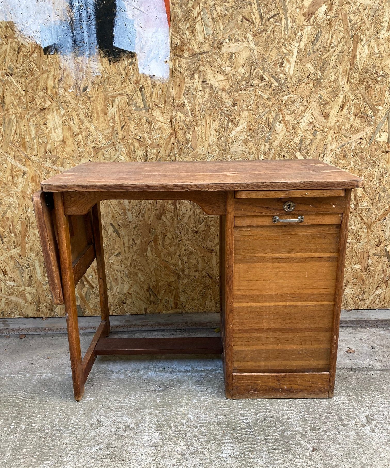 kids-tambour-fronted-desk-7