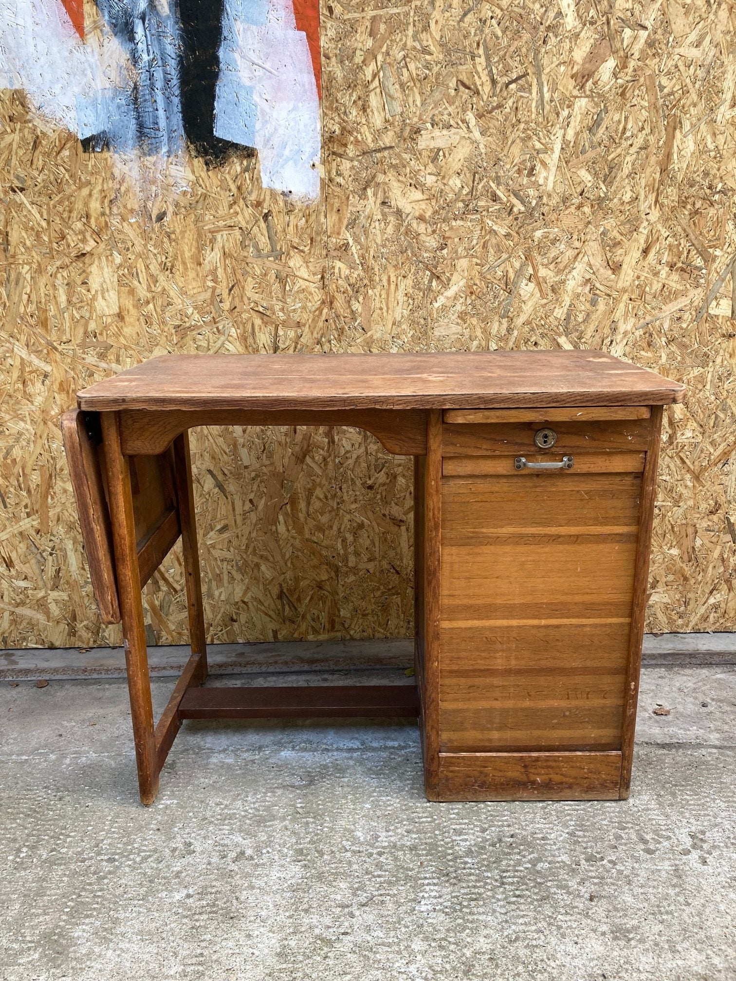 kids-tambour-fronted-desk-7