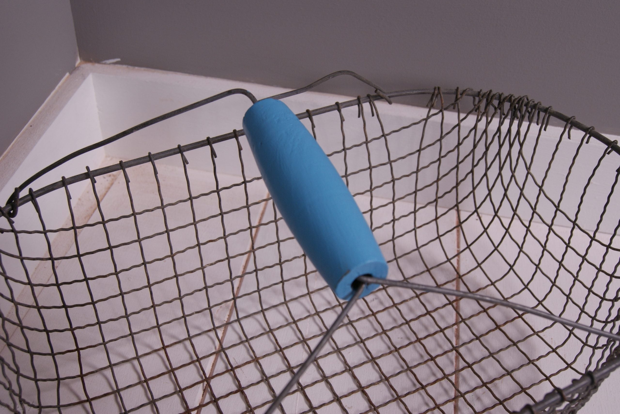 Children's Wire Egg Basket with Turquoise Wooden Handle