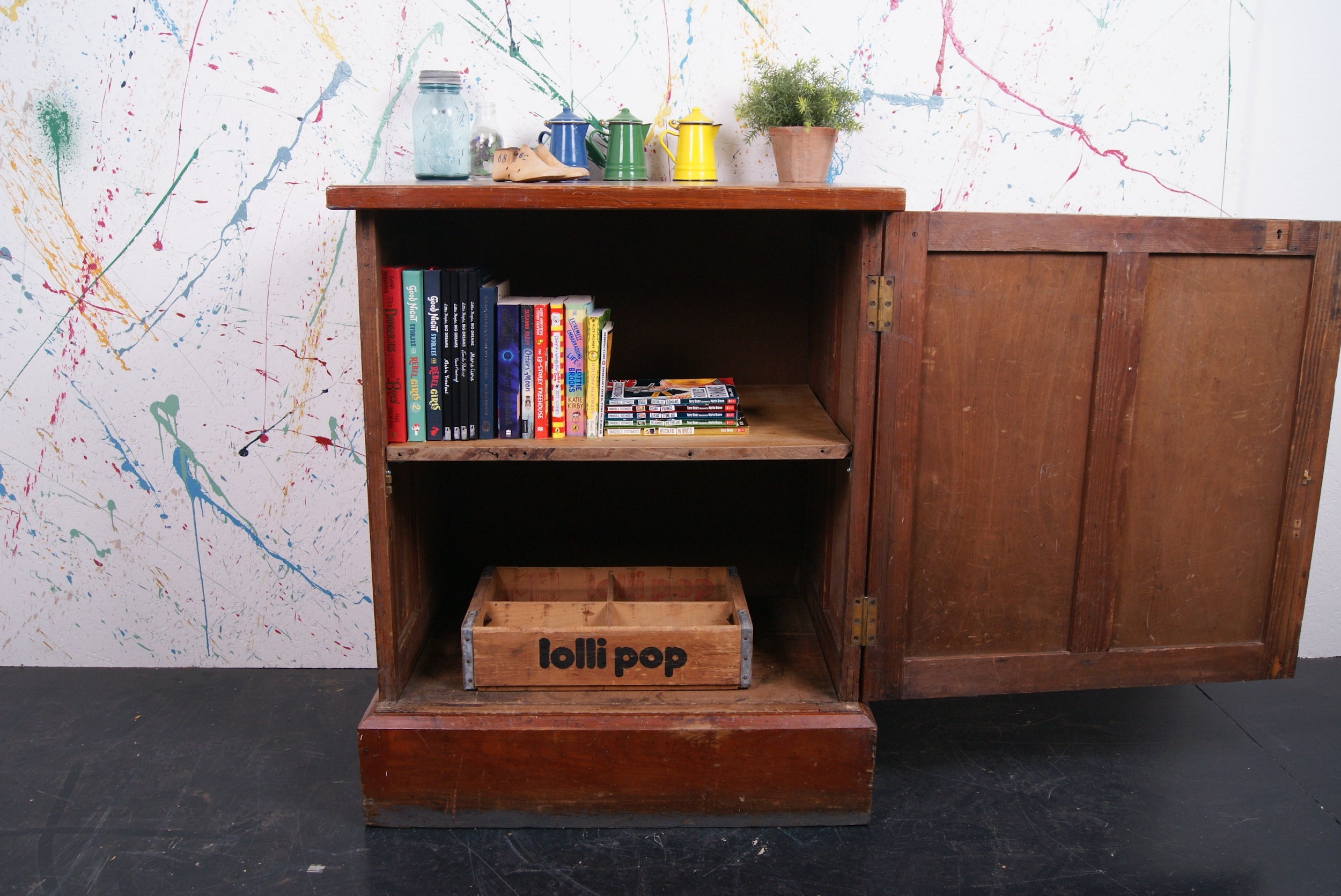 kids-wooden-cupboard-2