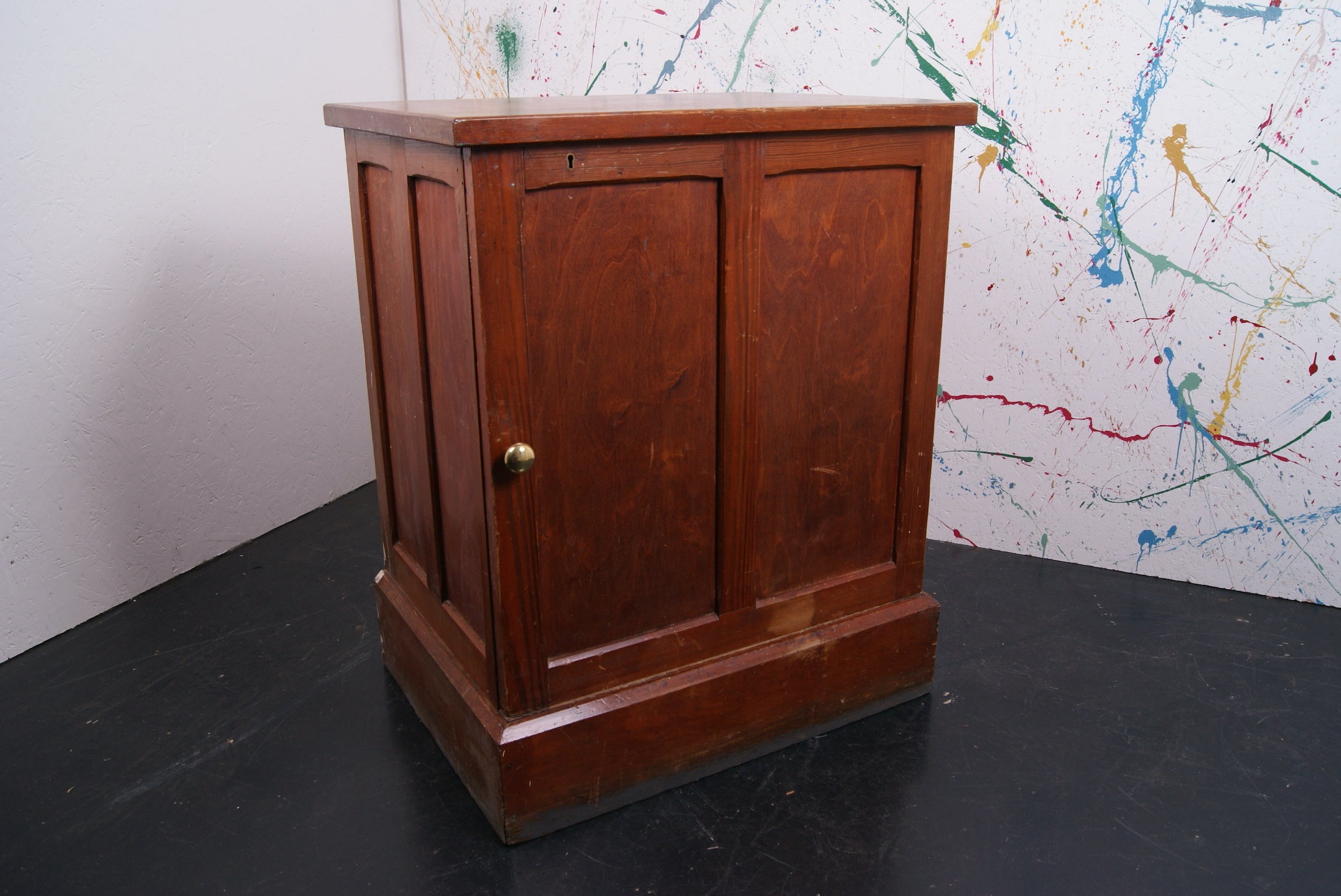 kids-wooden-cupboard-7