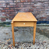 kids-wooden-esavian-table-2