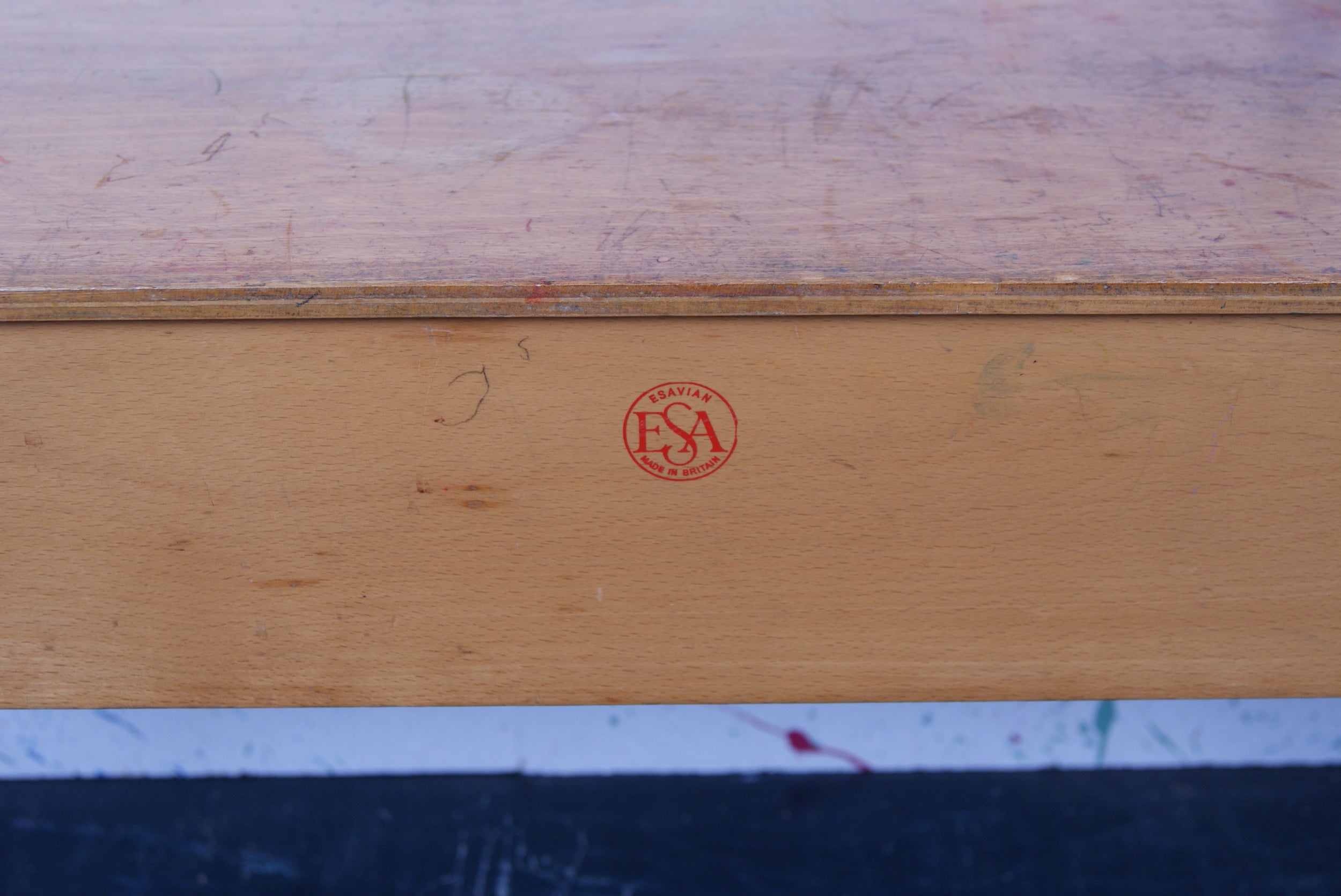 kids-wooden-esavian-table-7