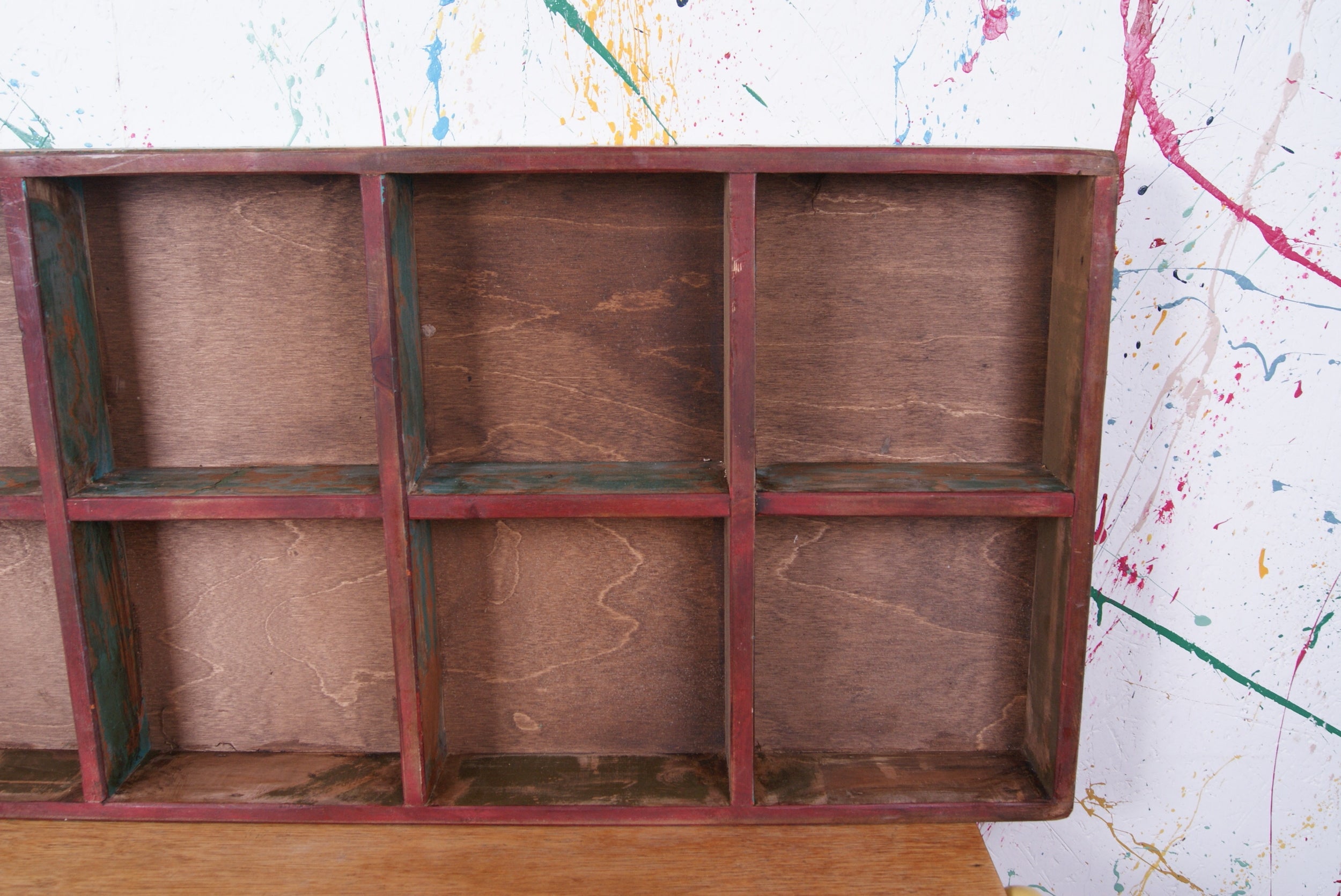 kids-wooden-pigeon-hole-shelf-3