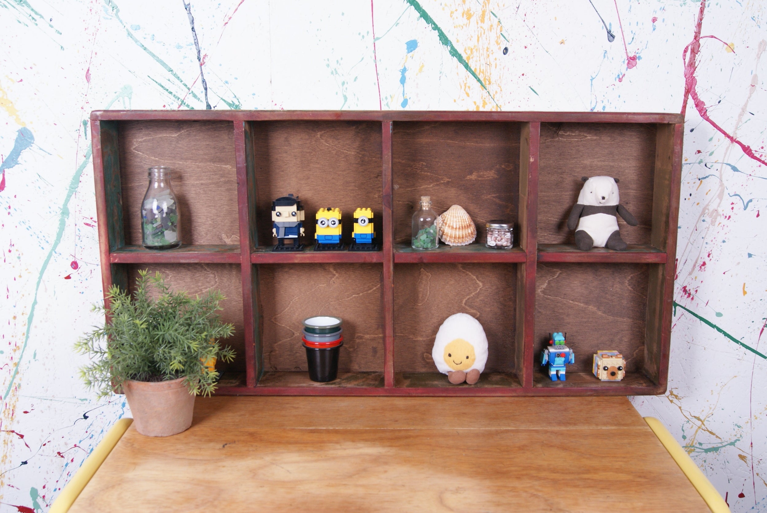 kids-wooden-pigeon-hole-shelf-5