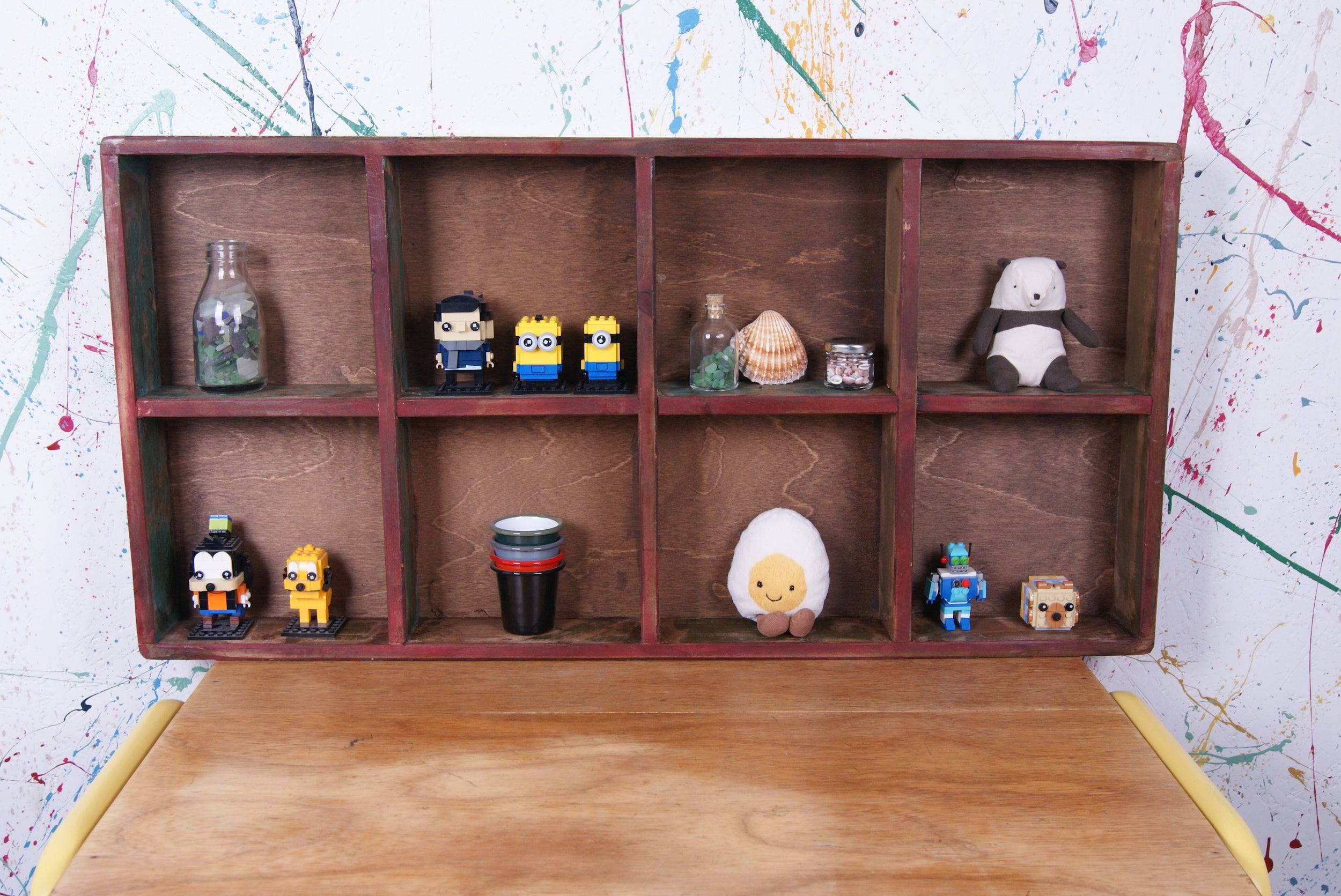 kids-wooden-pigeon-hole-shelf-7