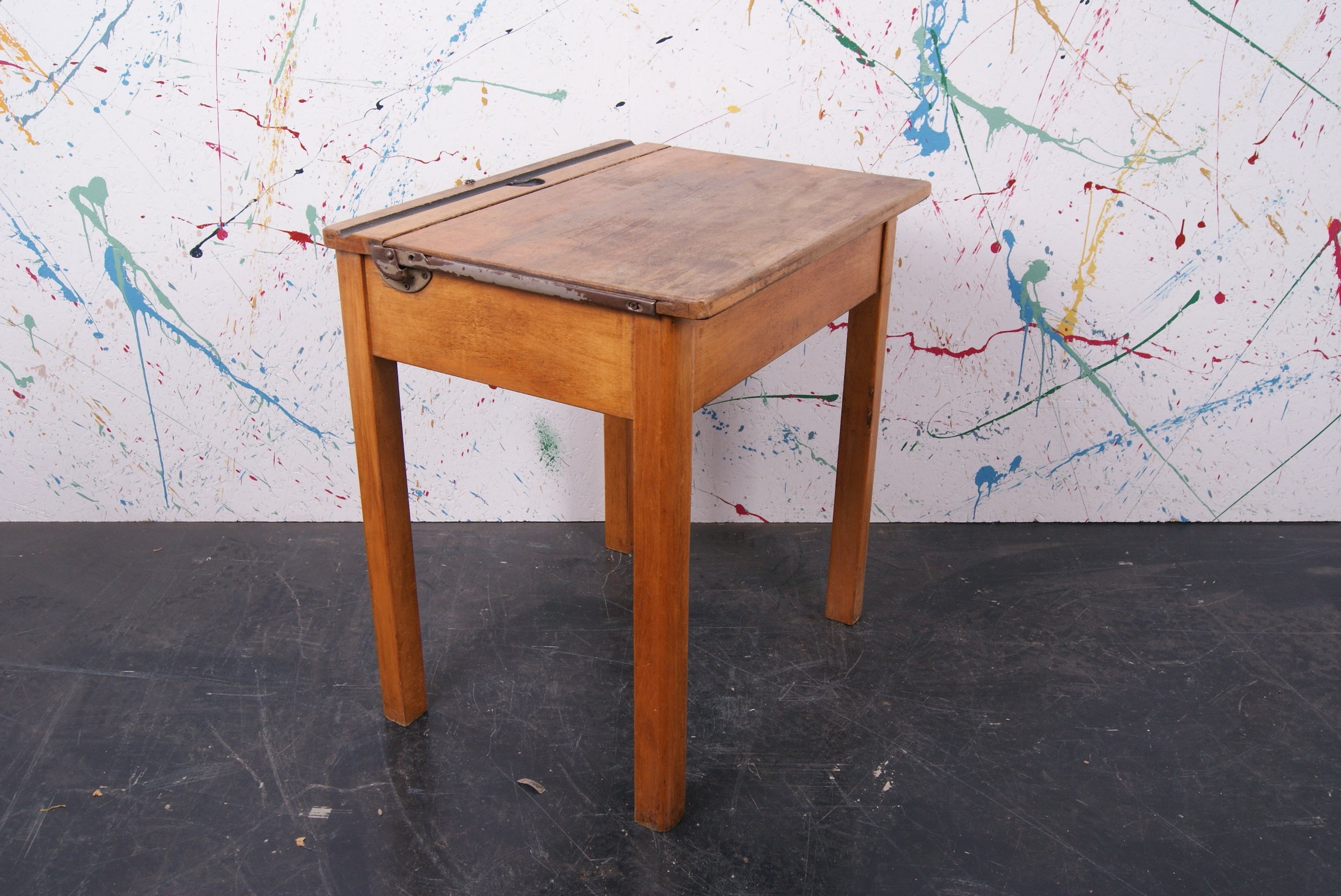 kids-wooden-school-desk-3