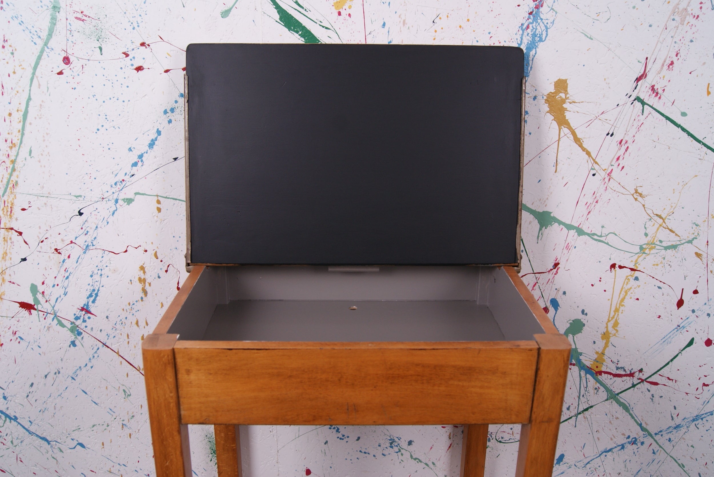 kids-wooden-school-desk-4
