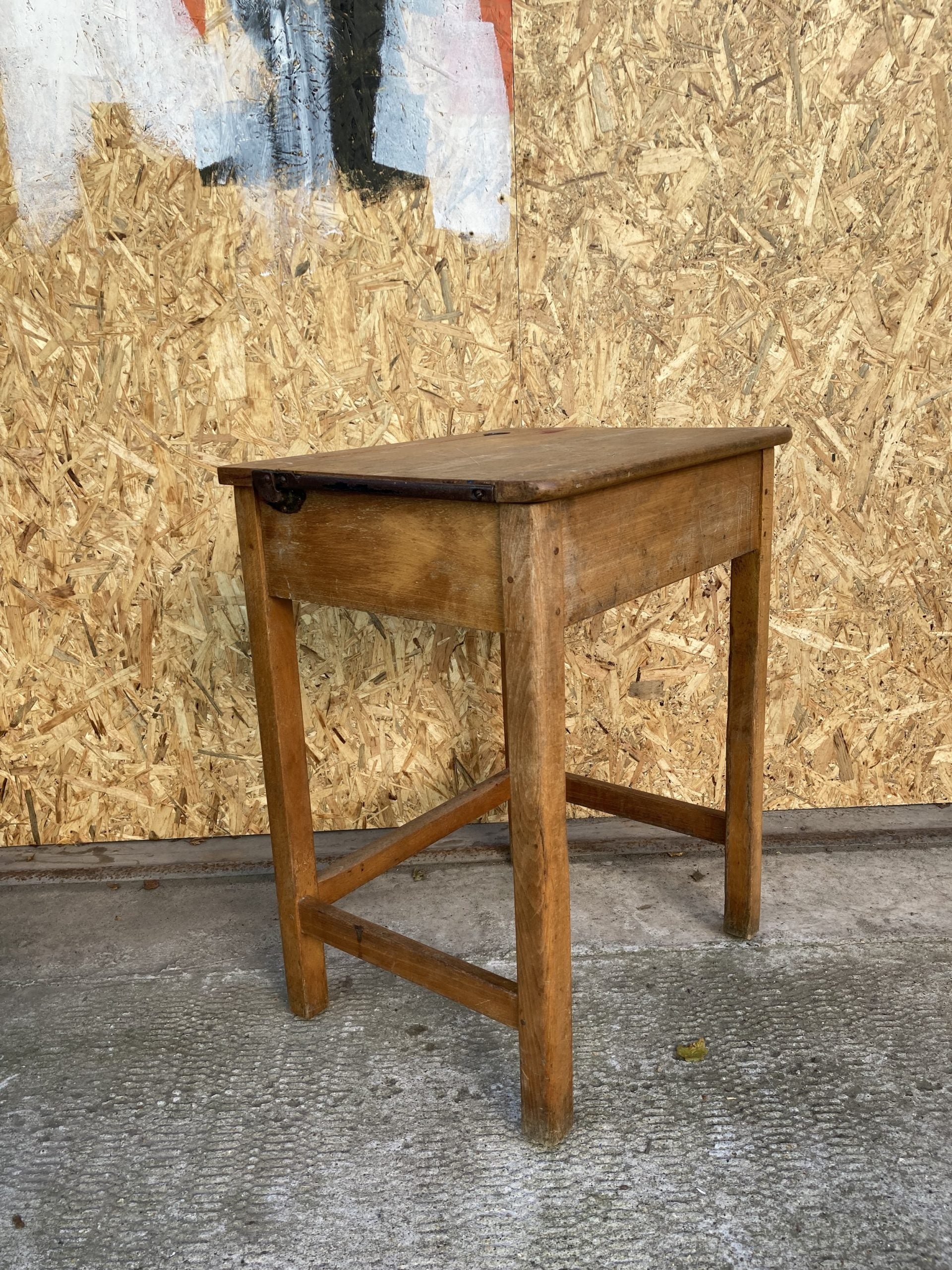 kids-wooden-single-desk-1