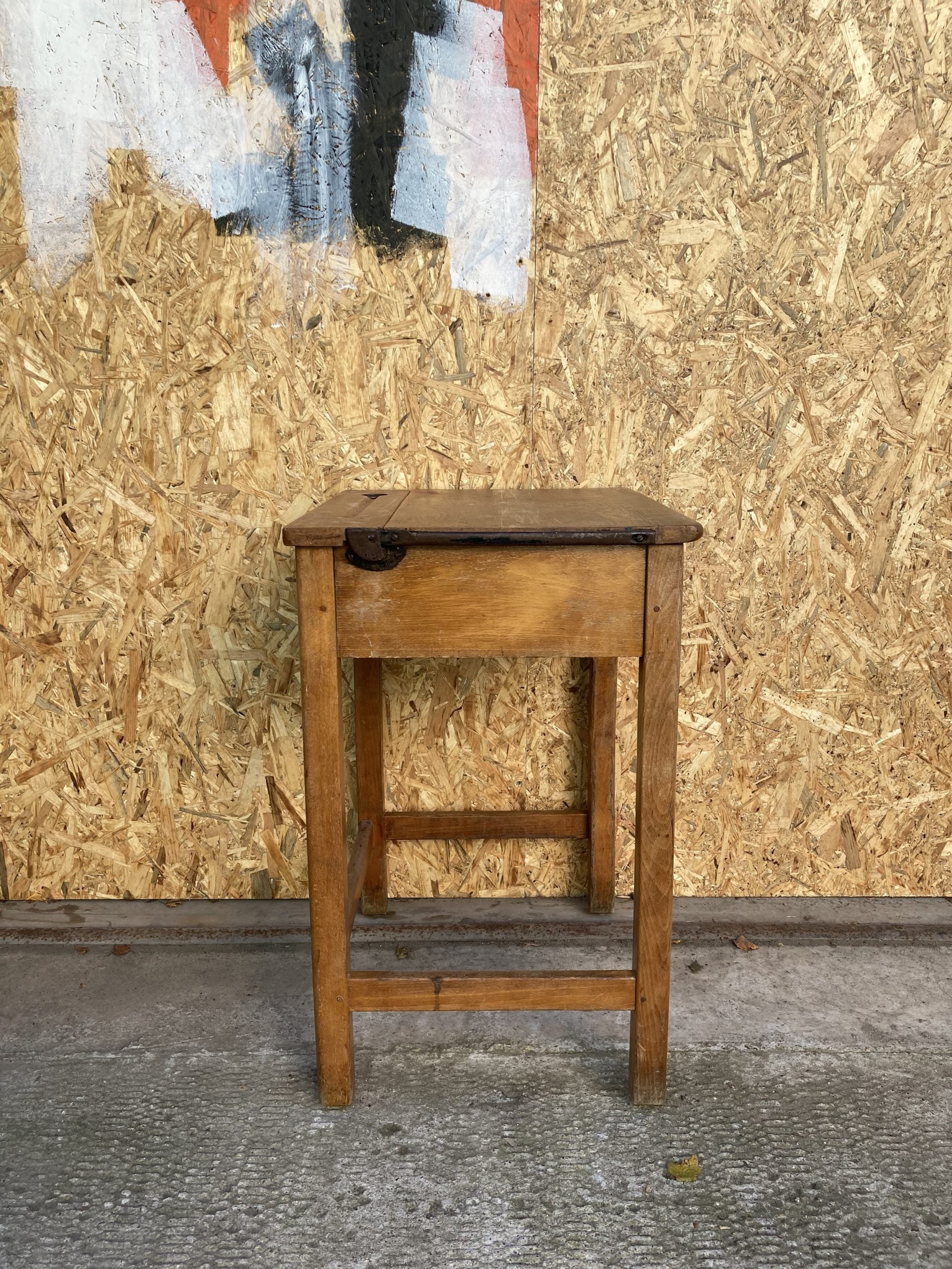 kids-wooden-single-desk-2