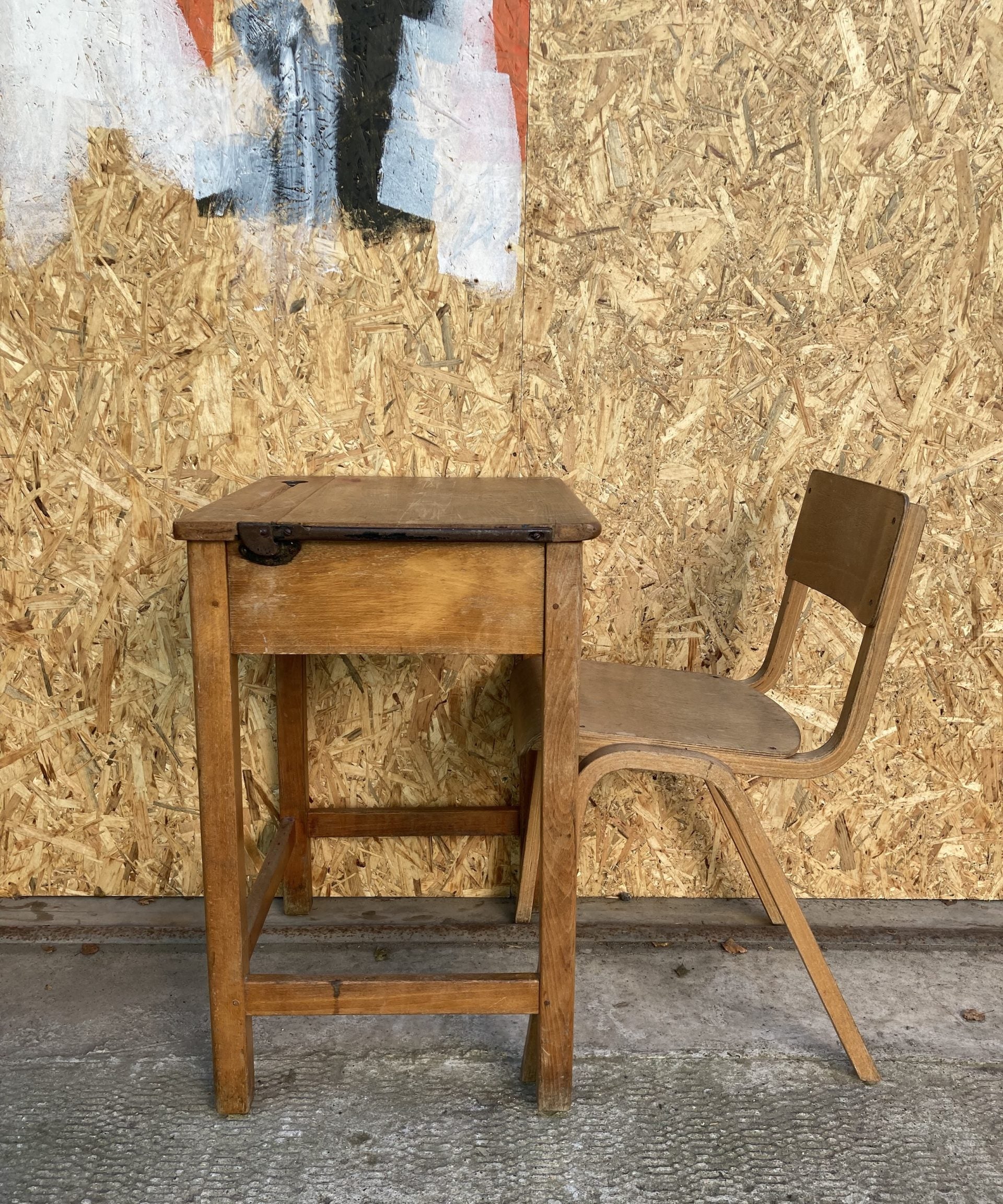 kids-wooden-single-desk-4