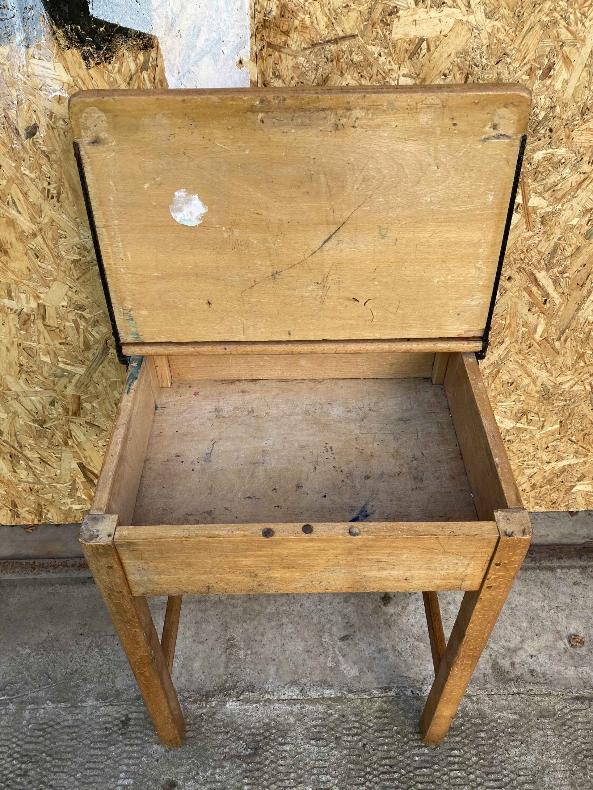 kids-wooden-single-desk-5