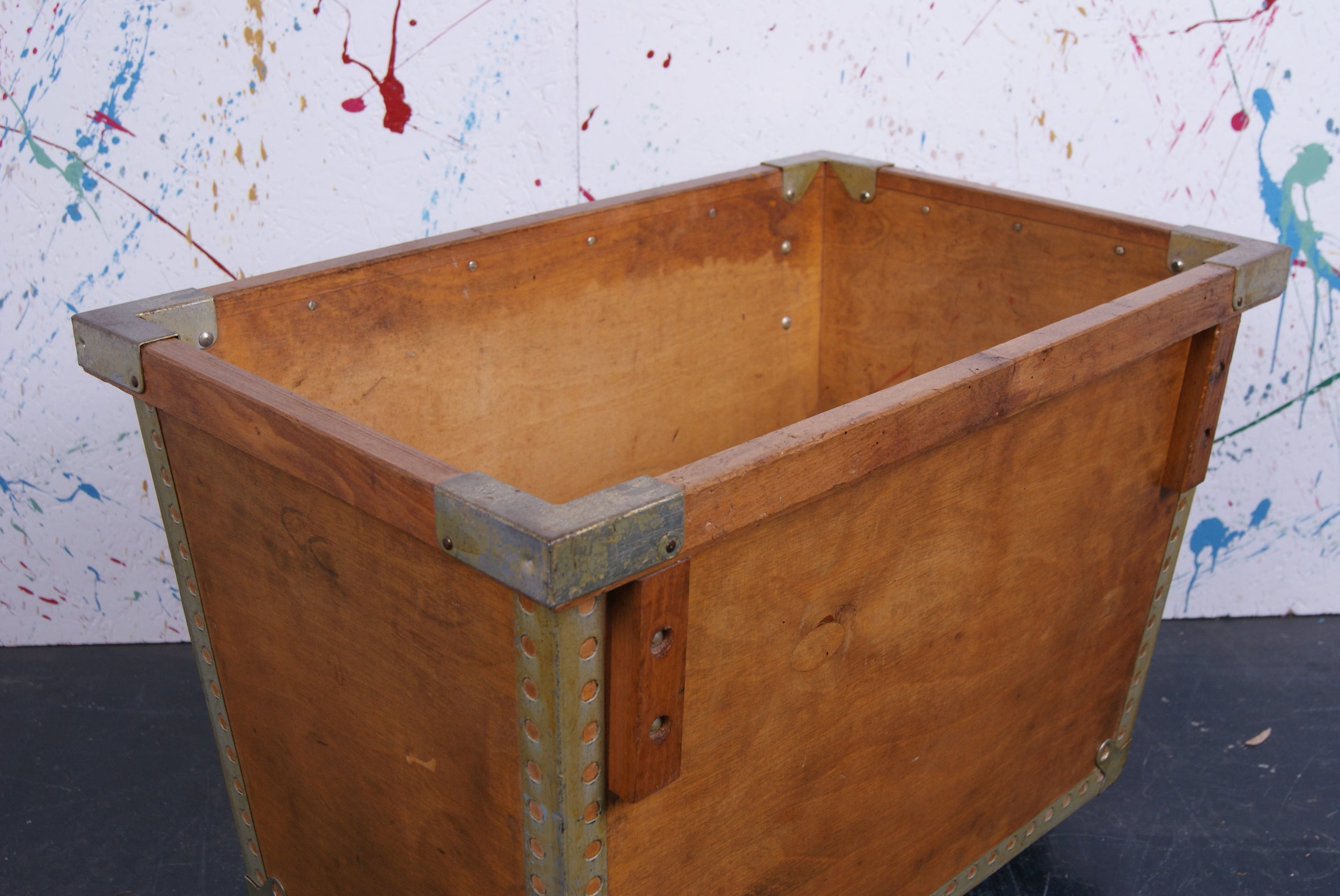 kids-wooden-storage-crate-5