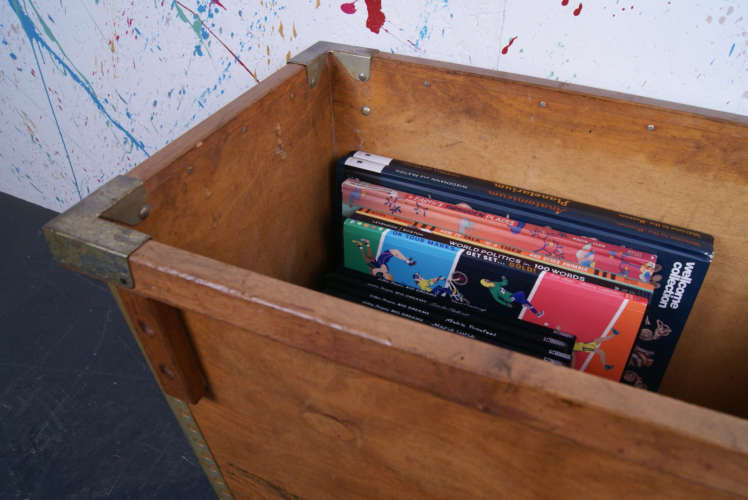 kids-wooden-storage-crate-6