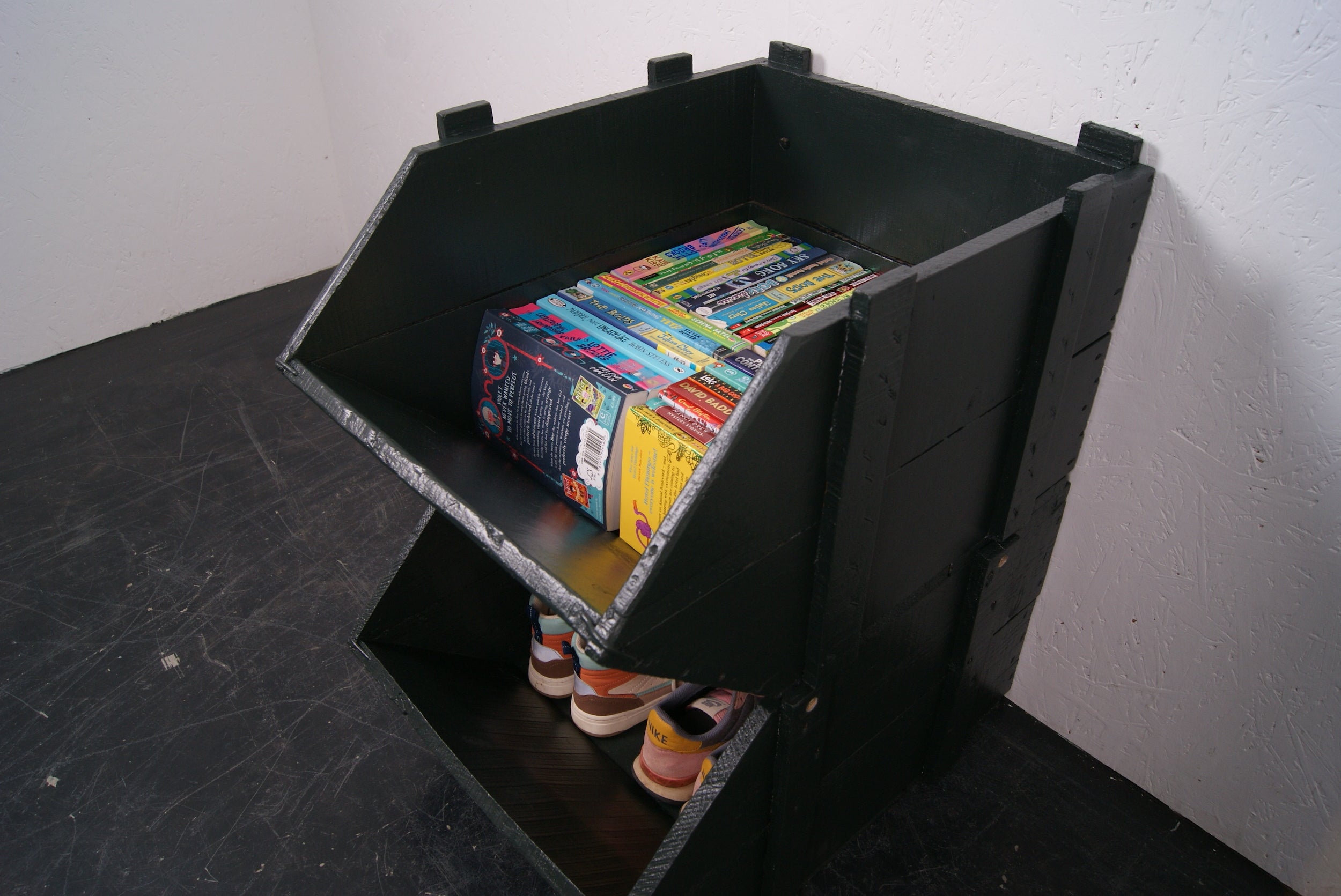 kids-wooden-storage-crates-1