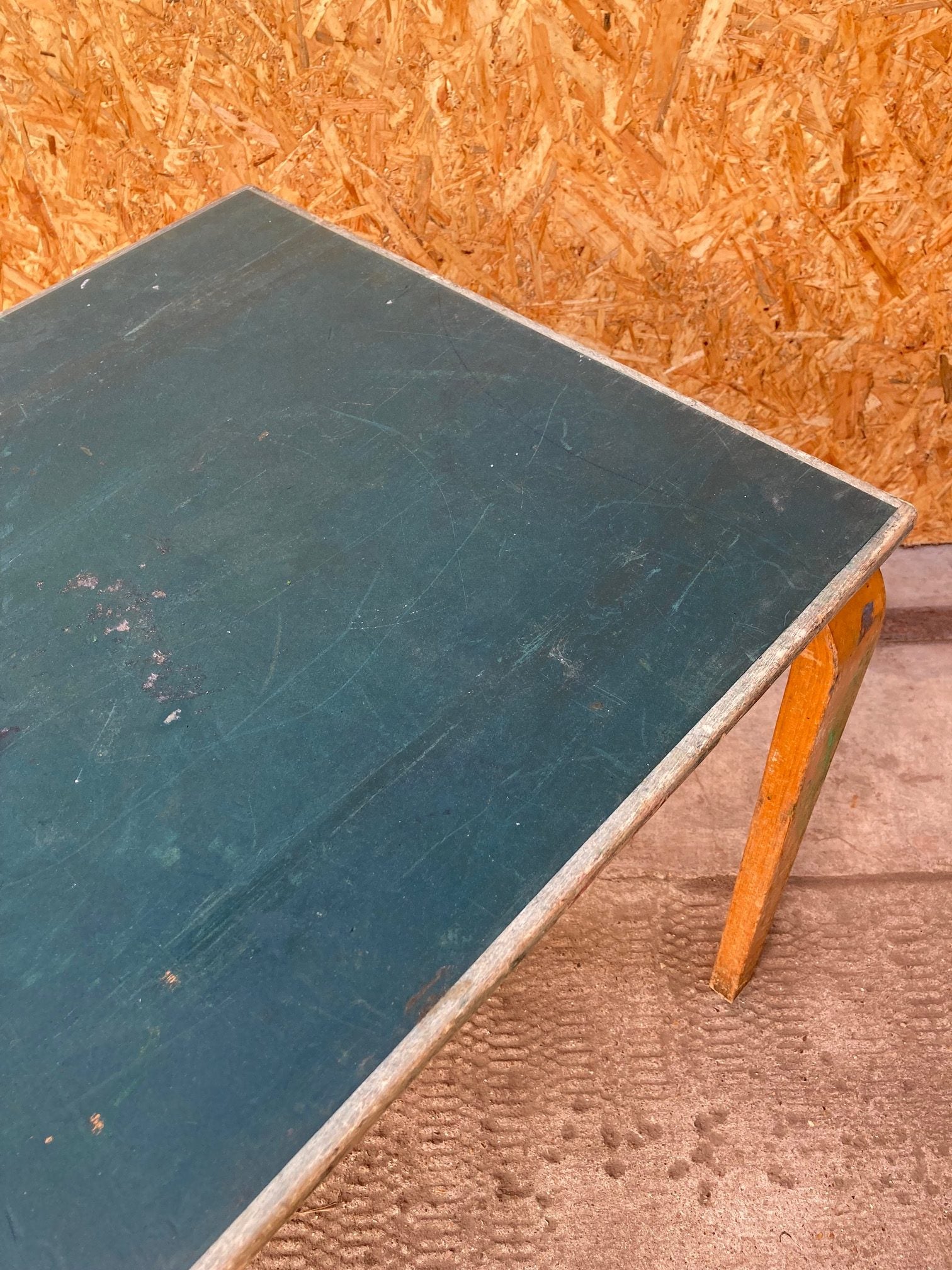kids-wooden-table-5