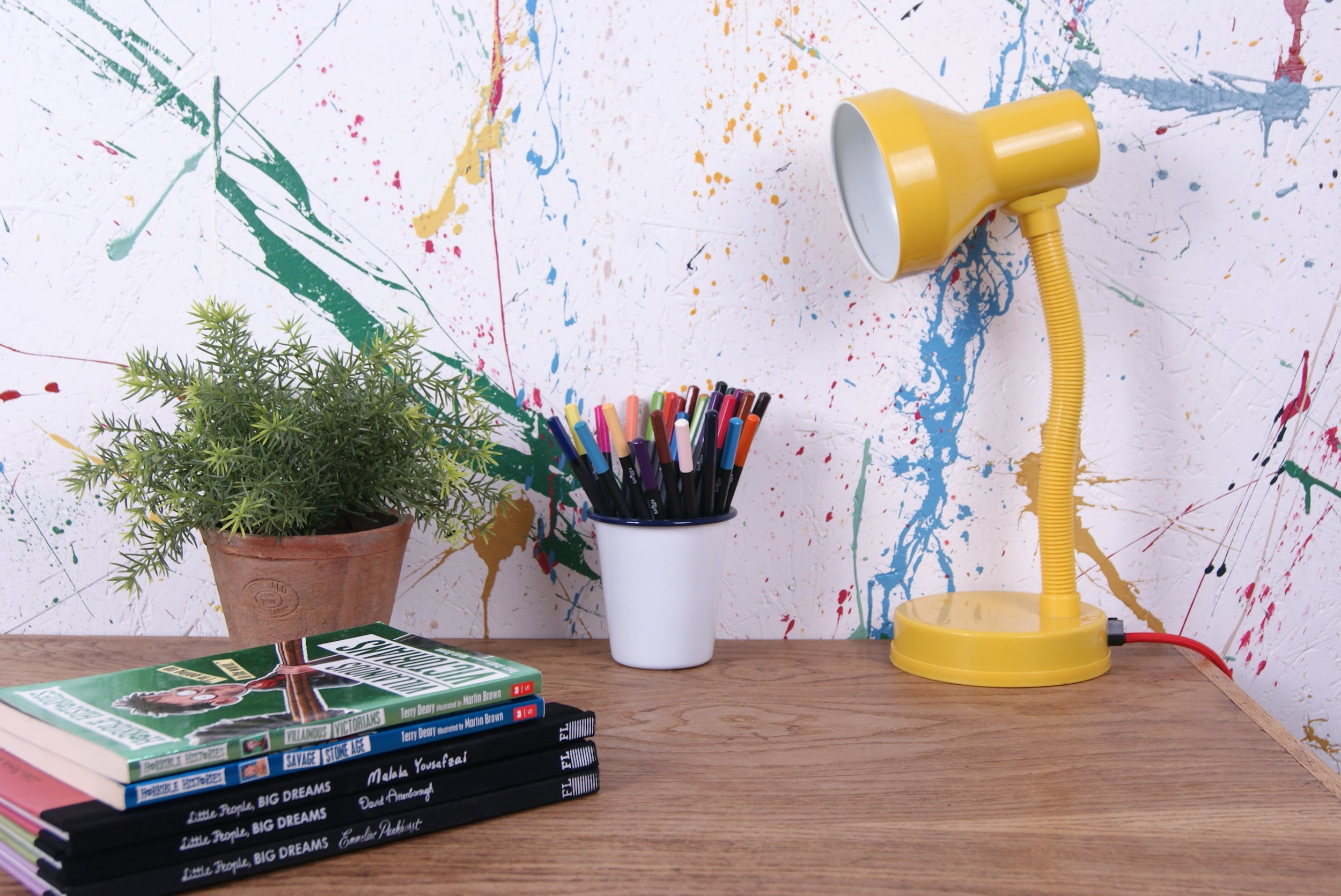kids-yellow-retro-lamp-5