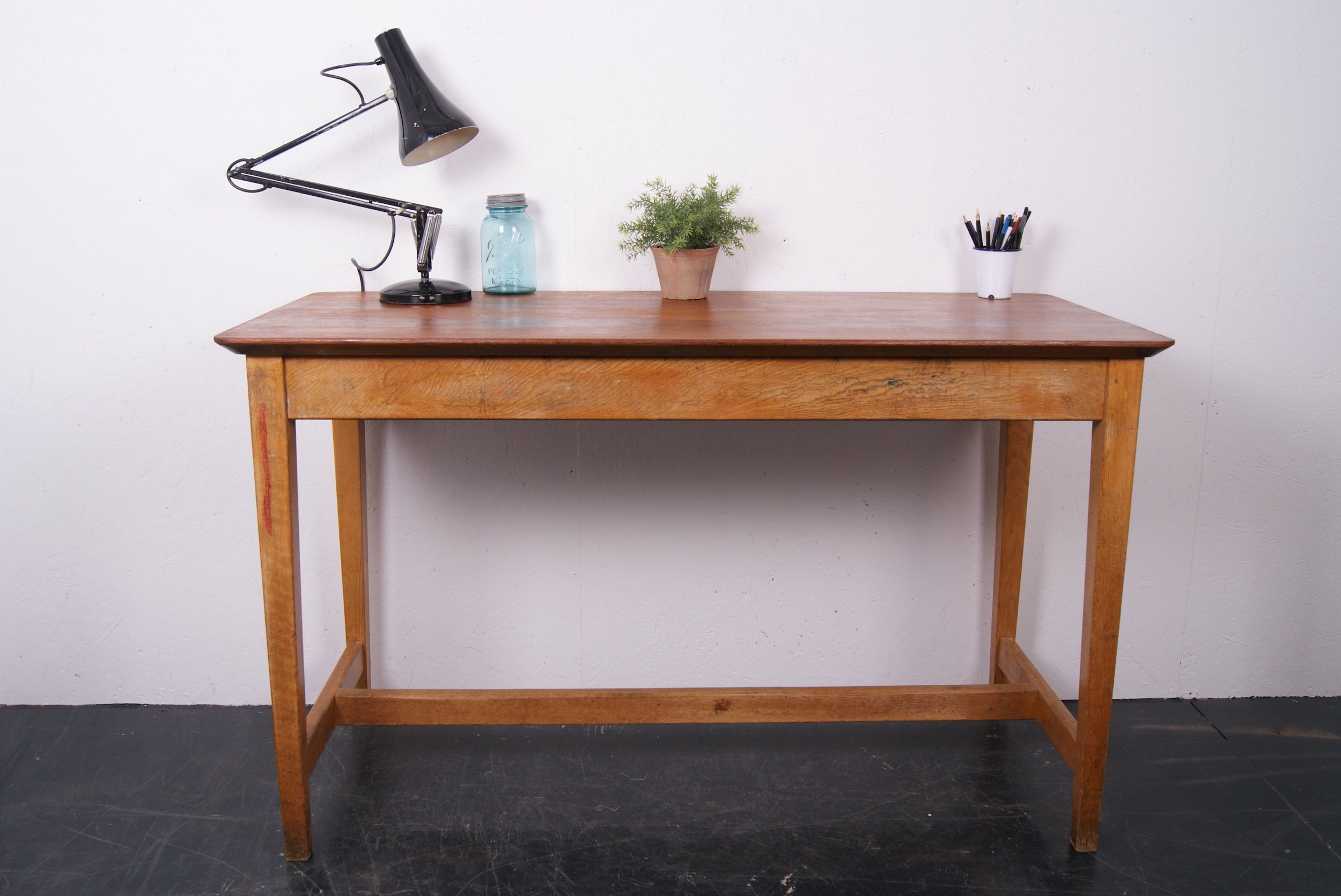 lab-bench-9